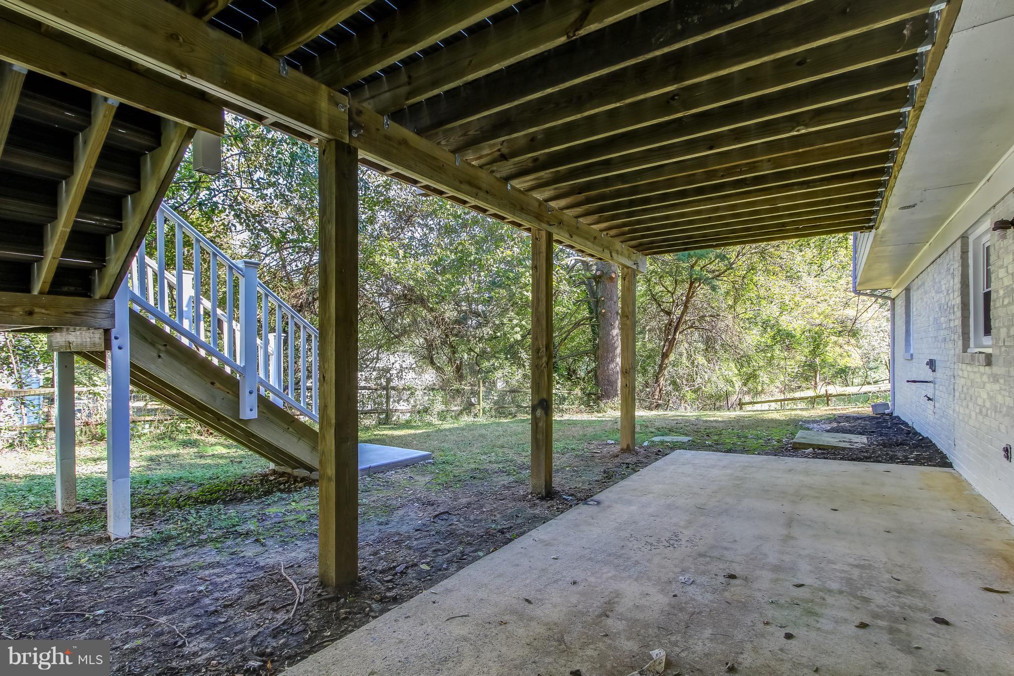 DIAMOND COURTS - Residential Lease