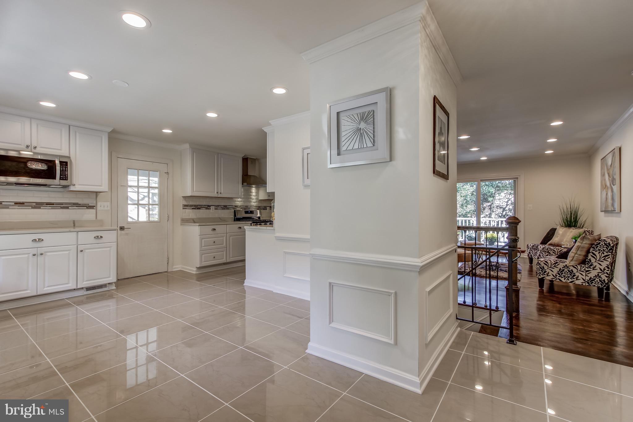 DIAMOND COURTS - Residential Lease