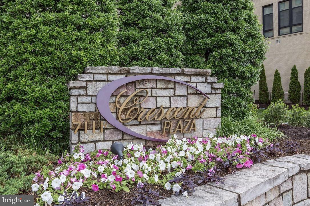 CRESCENT PLAZA - Residential