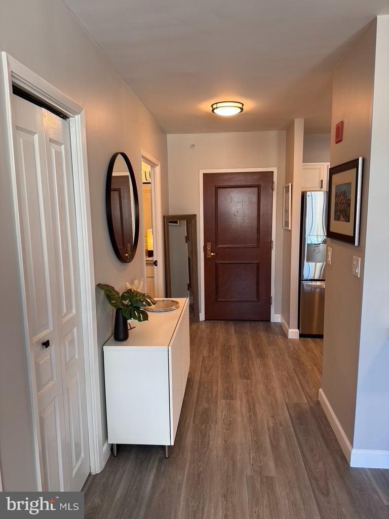 CRESCENT PLAZA - Residential