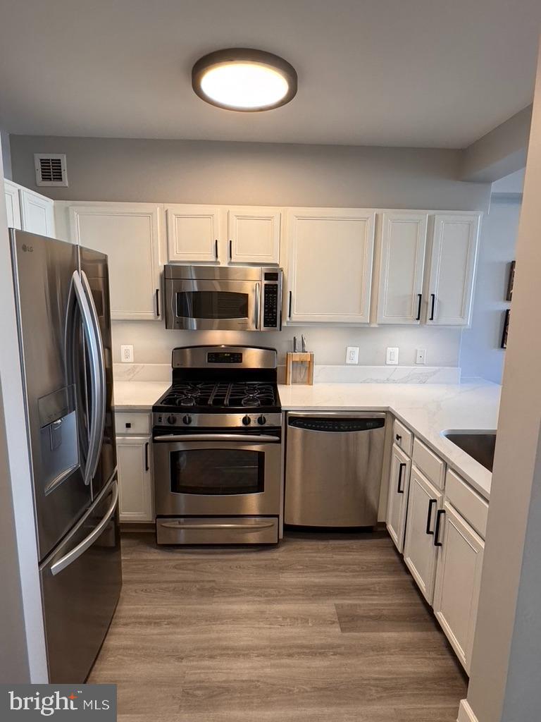 CRESCENT PLAZA - Residential