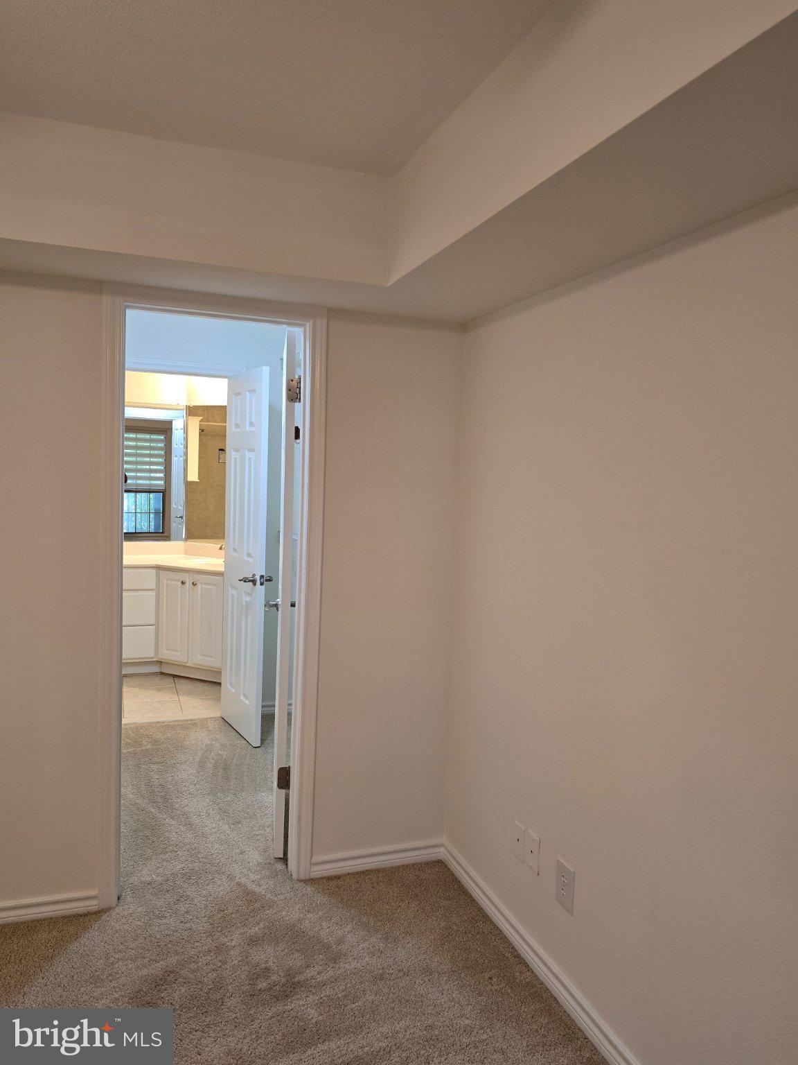 PENDERBROOK SQUARE CONDOMINIUMS - Residential