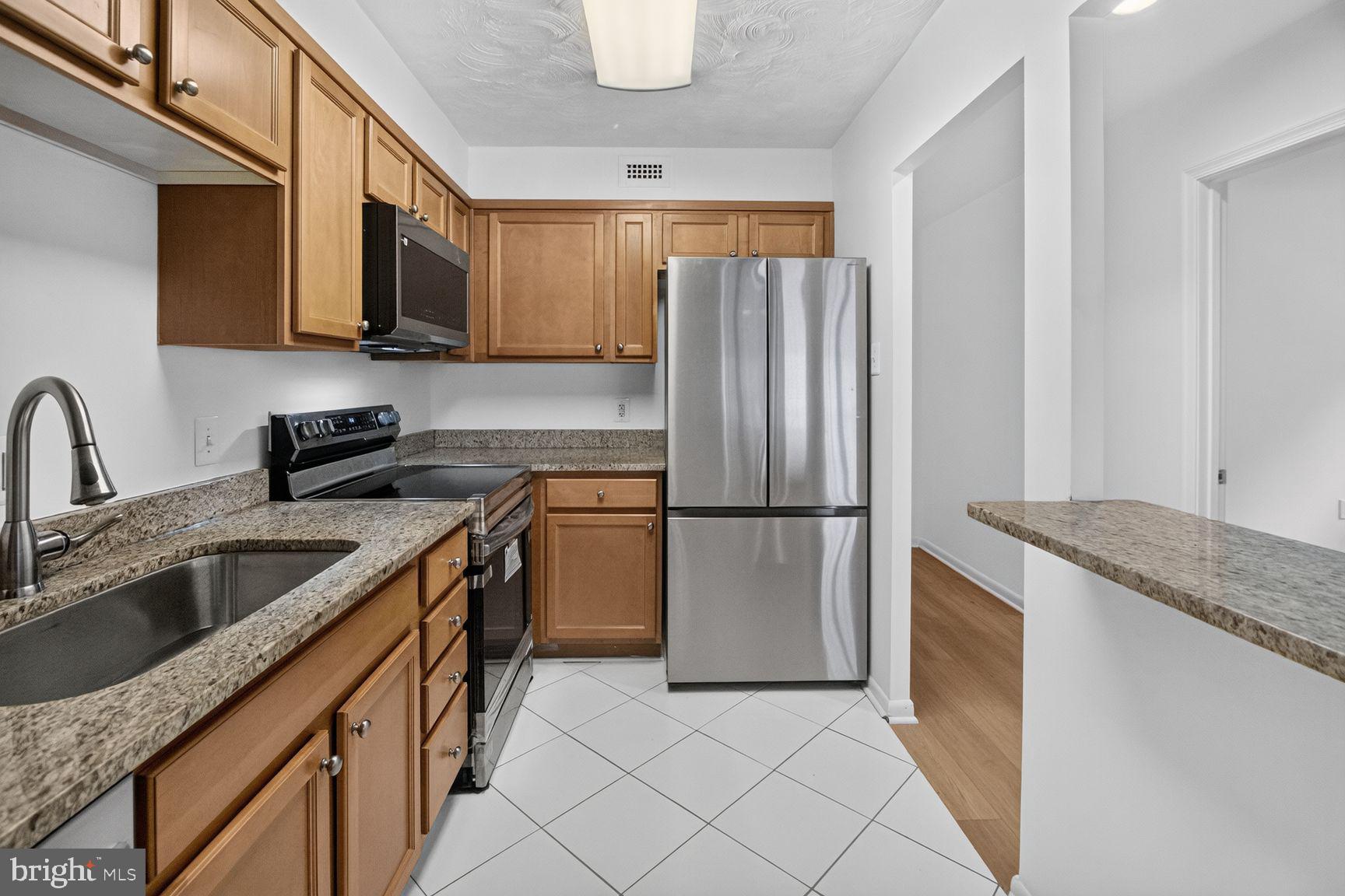 WEST SPRING - Residential