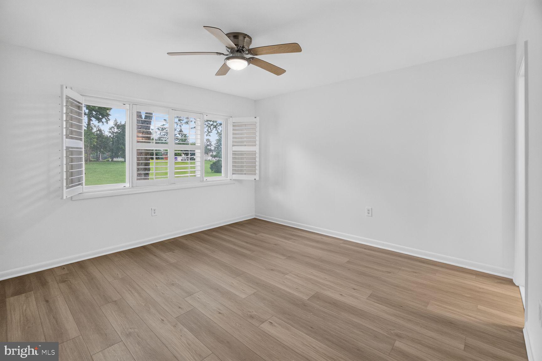 WEST SPRING - Residential