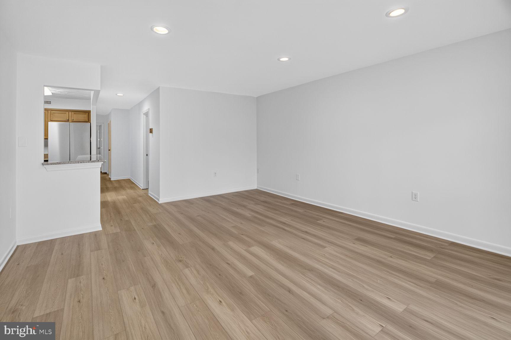 WEST SPRING - Residential