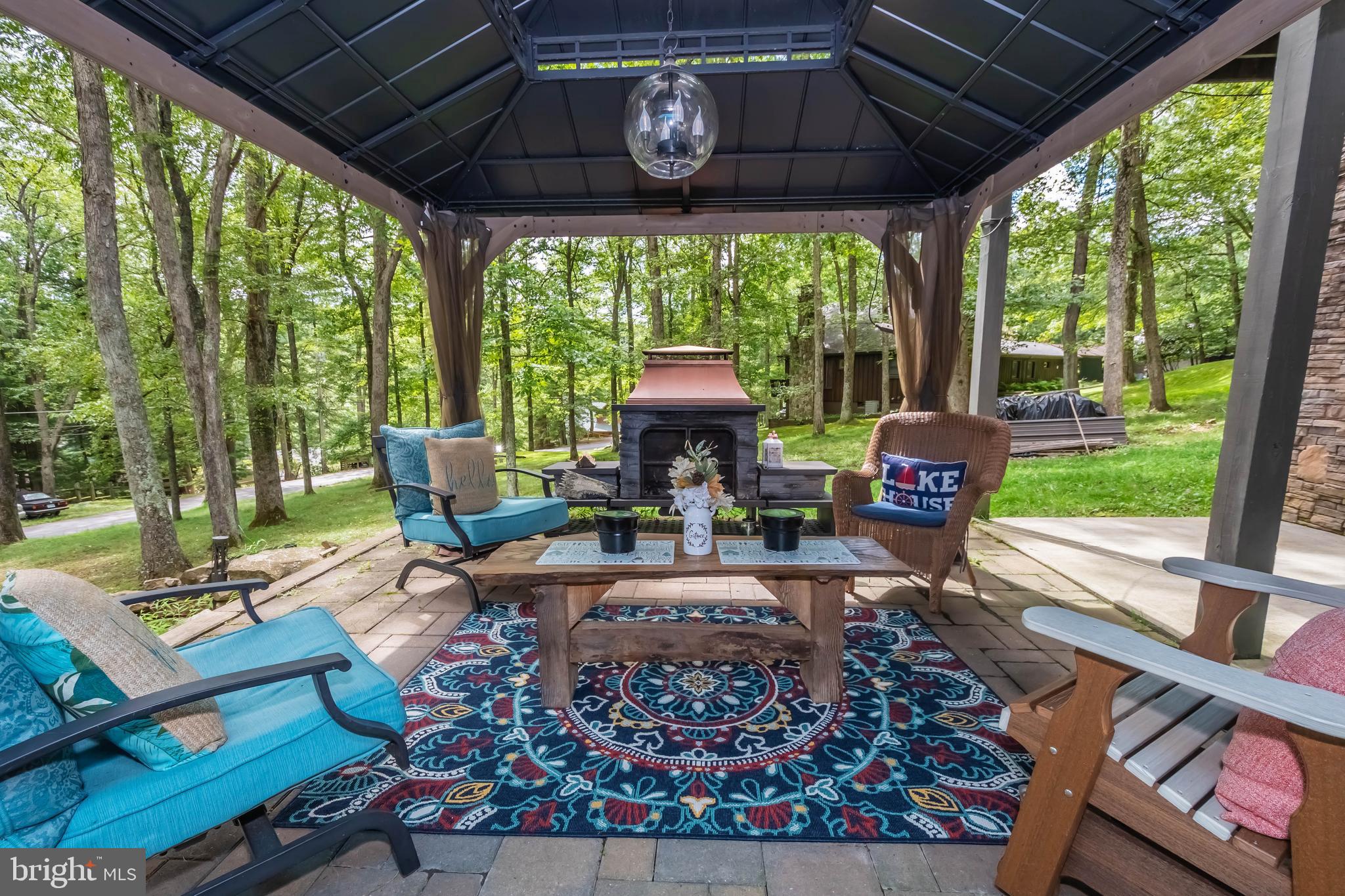 WHITE OAK - Residential