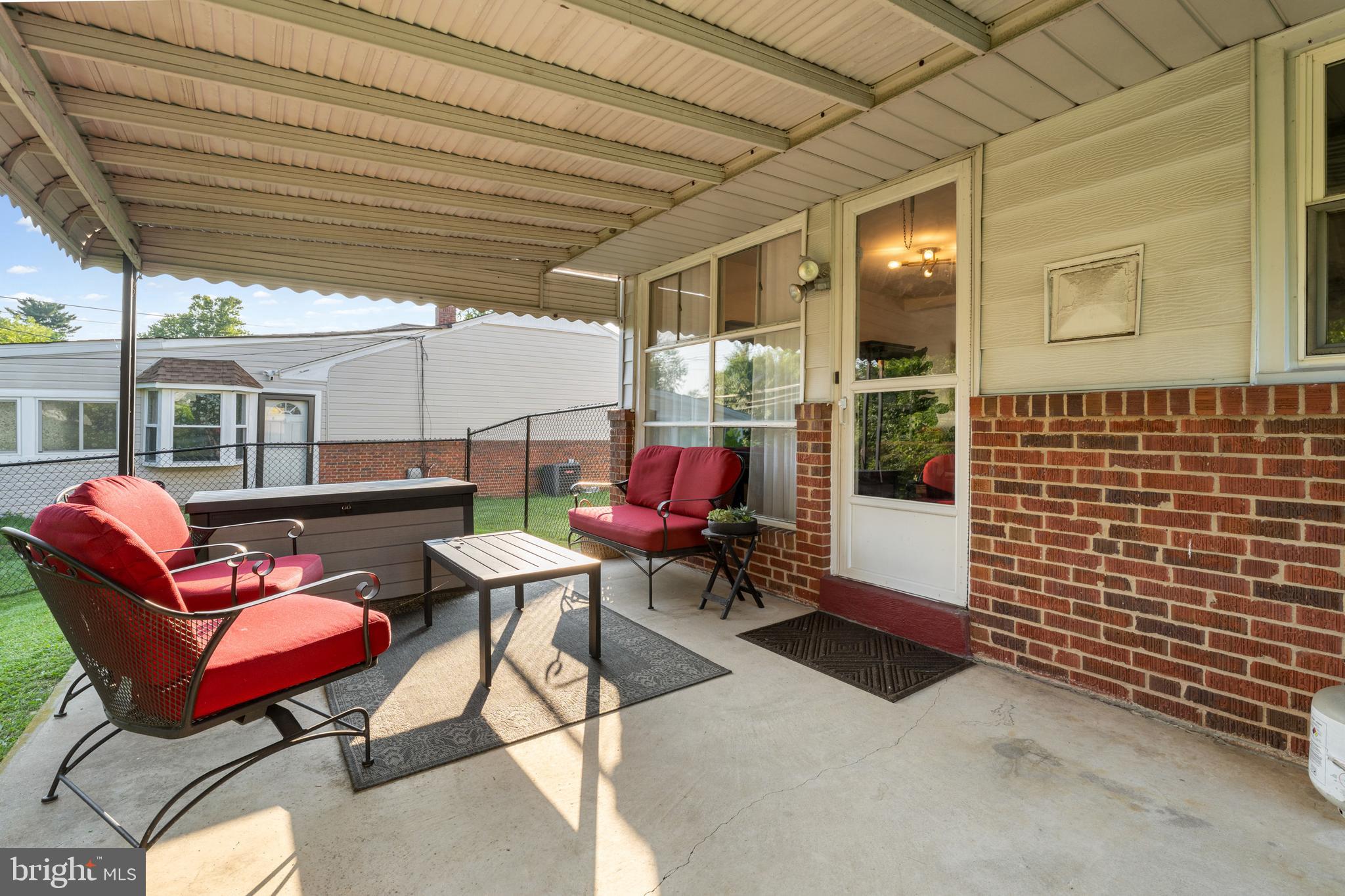LYNNE ACRES - Residential