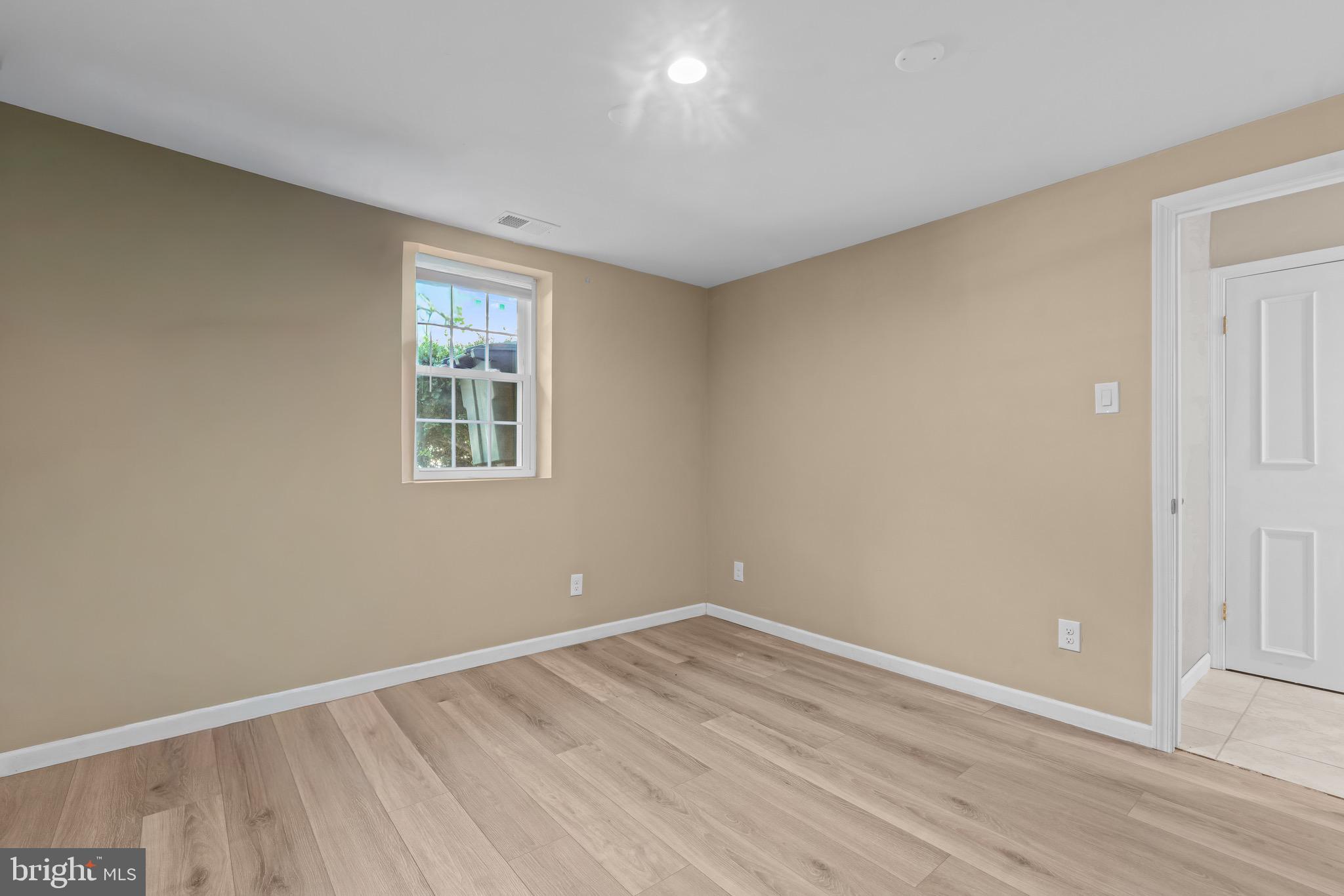 MOUNT AIR - Residential