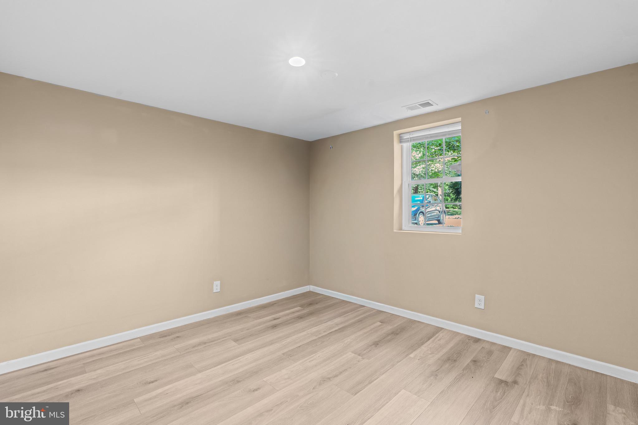 MOUNT AIR - Residential