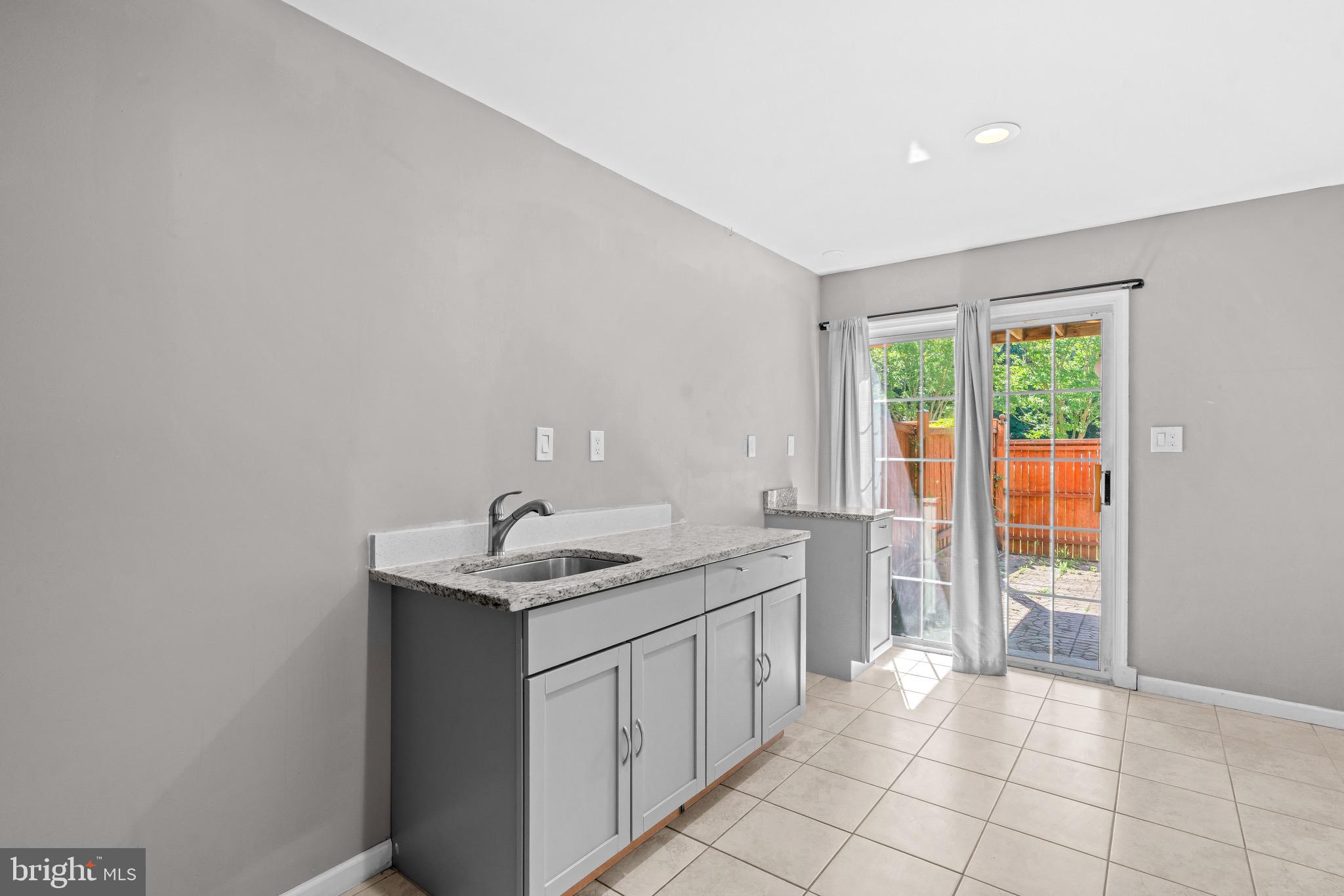 MOUNT AIR - Residential