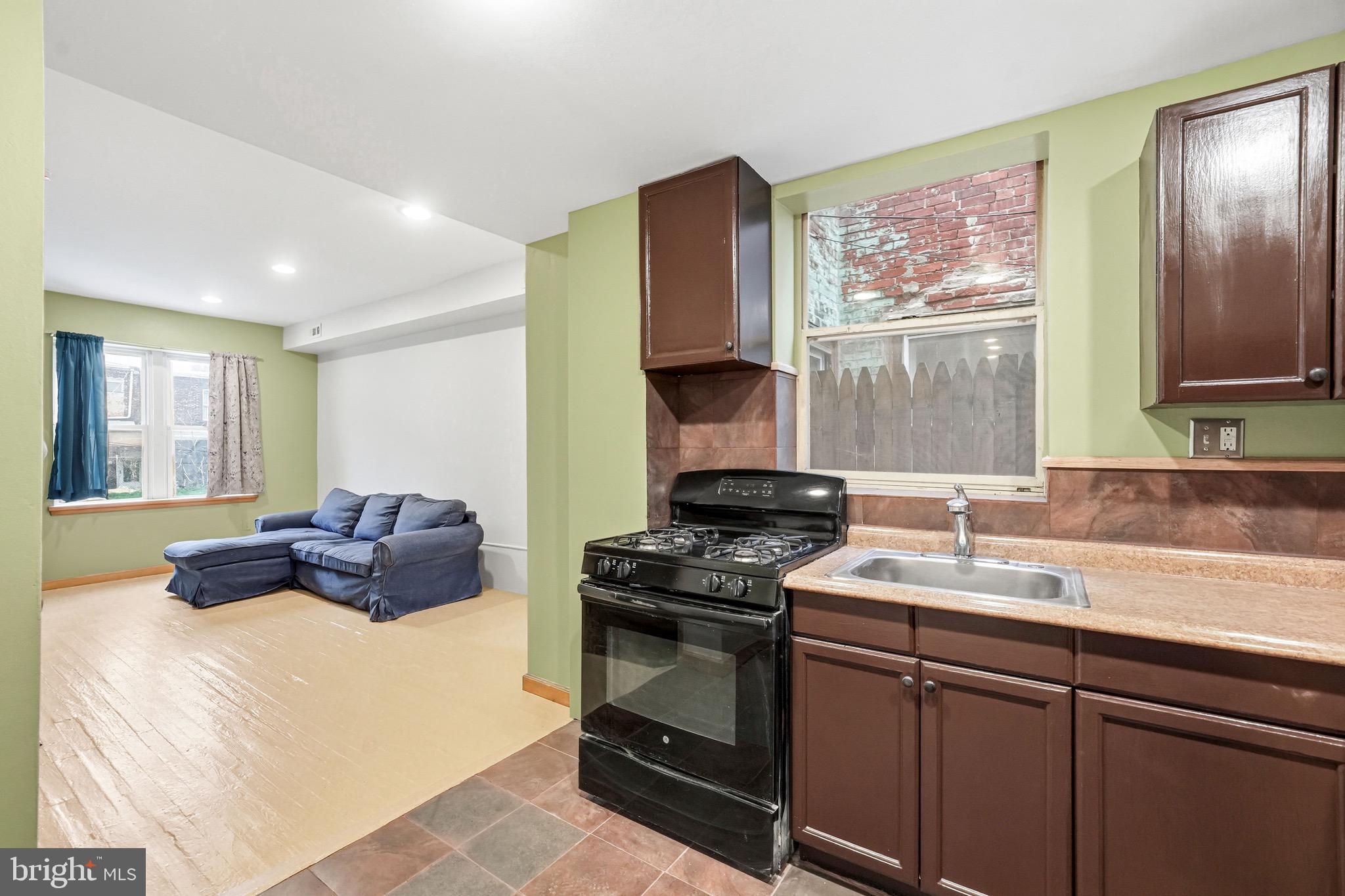 KENSINGTON - Residential
