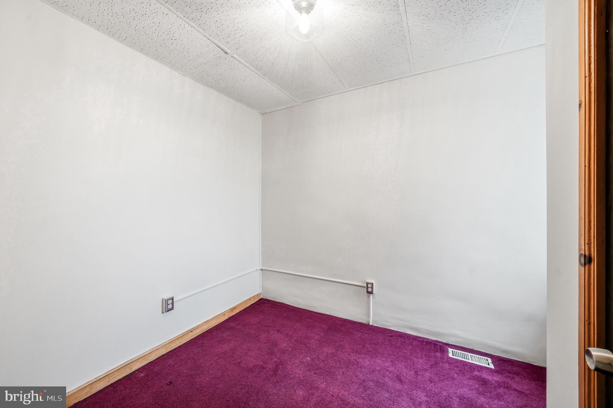 KENSINGTON - Residential