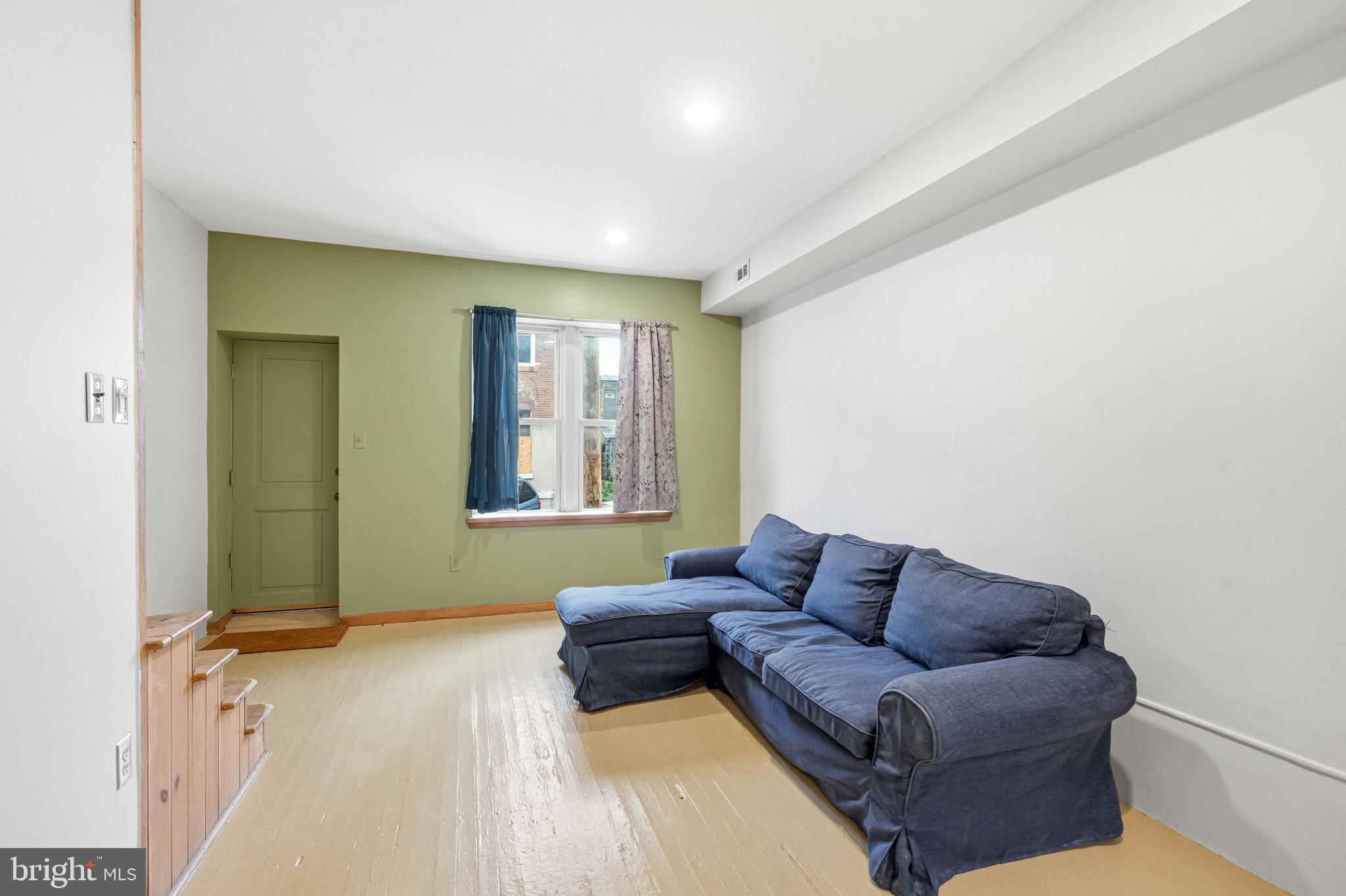 KENSINGTON - Residential