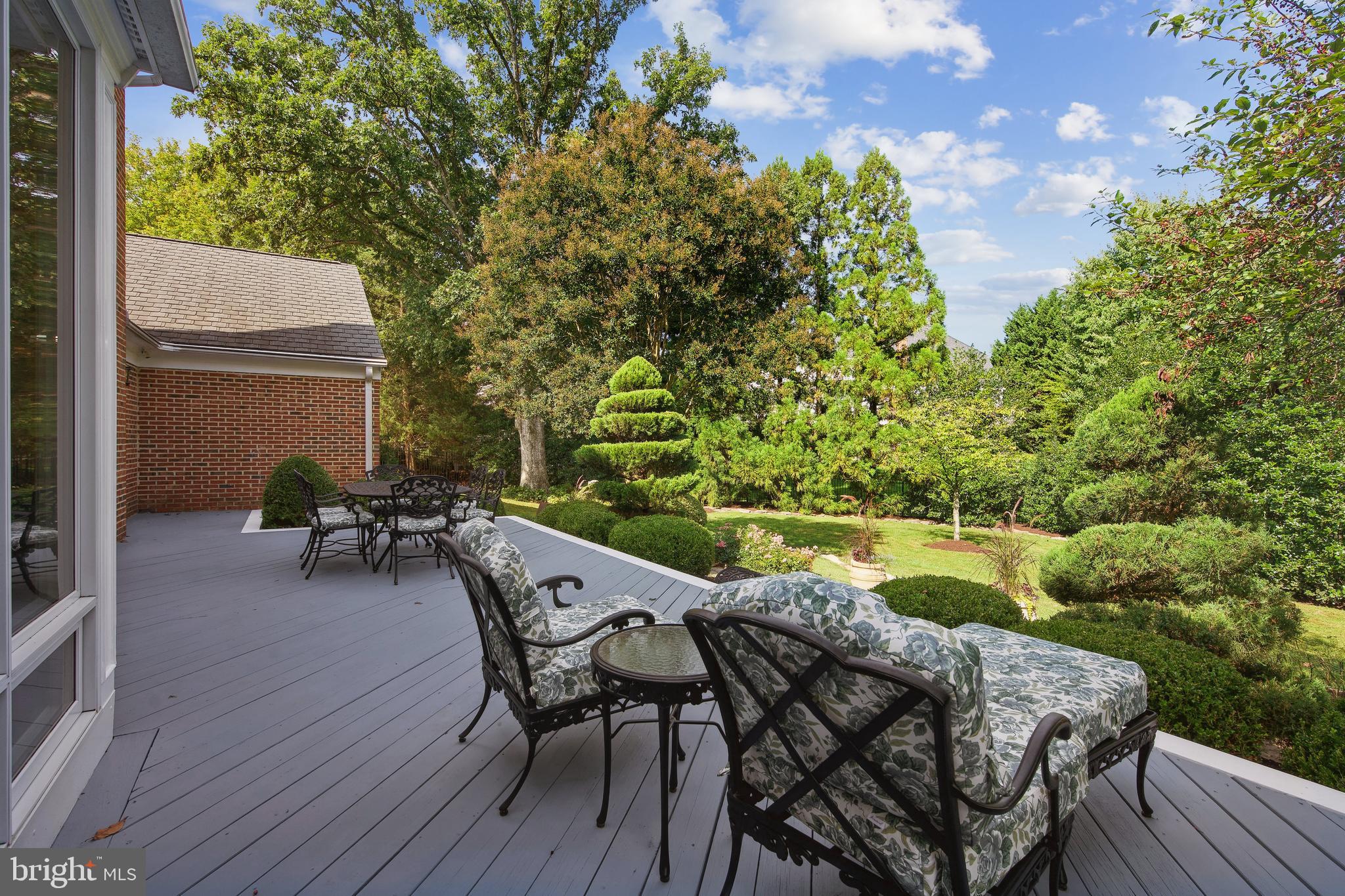 POTOMAC CHASE - Residential