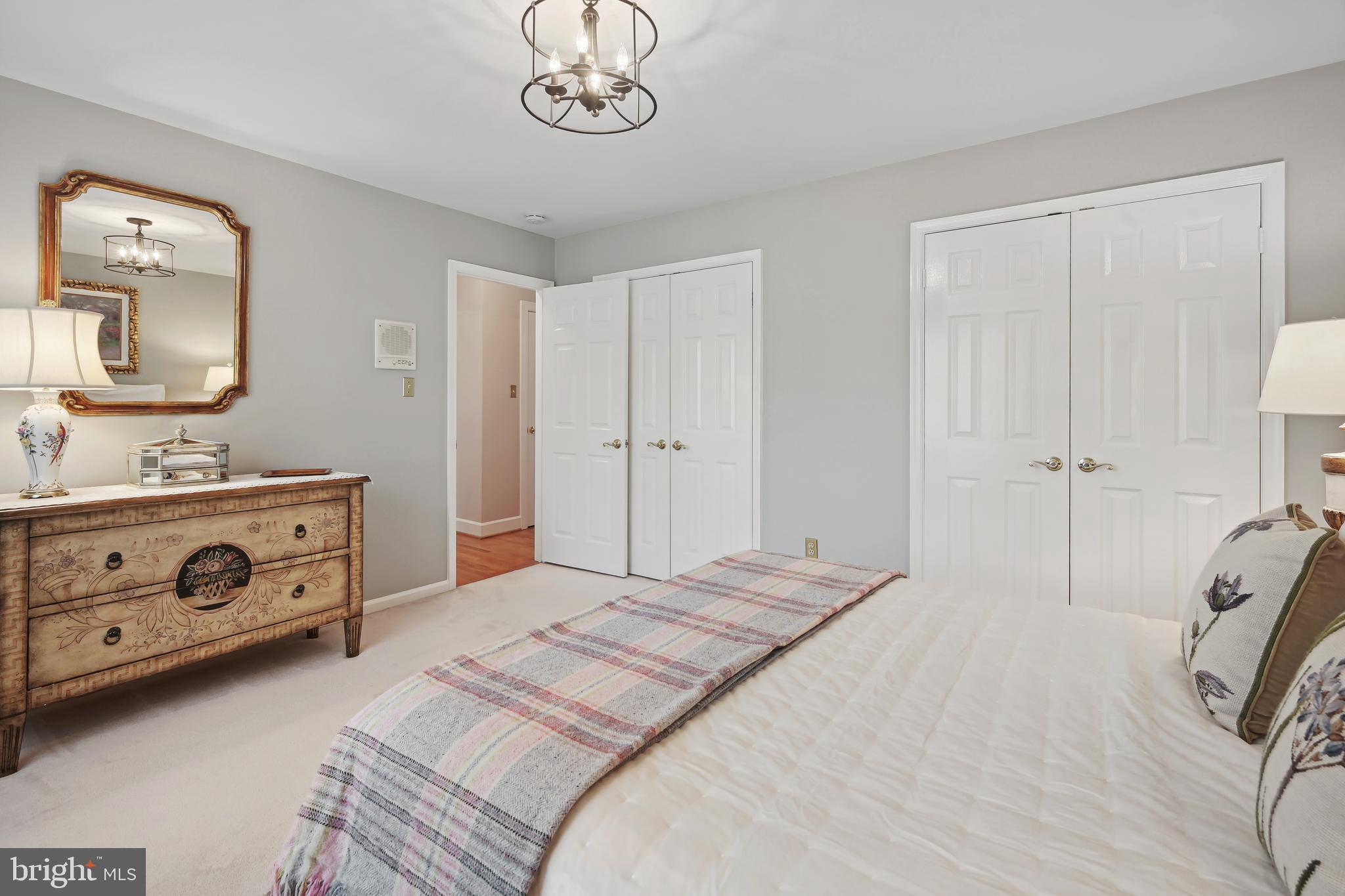 POTOMAC CHASE - Residential