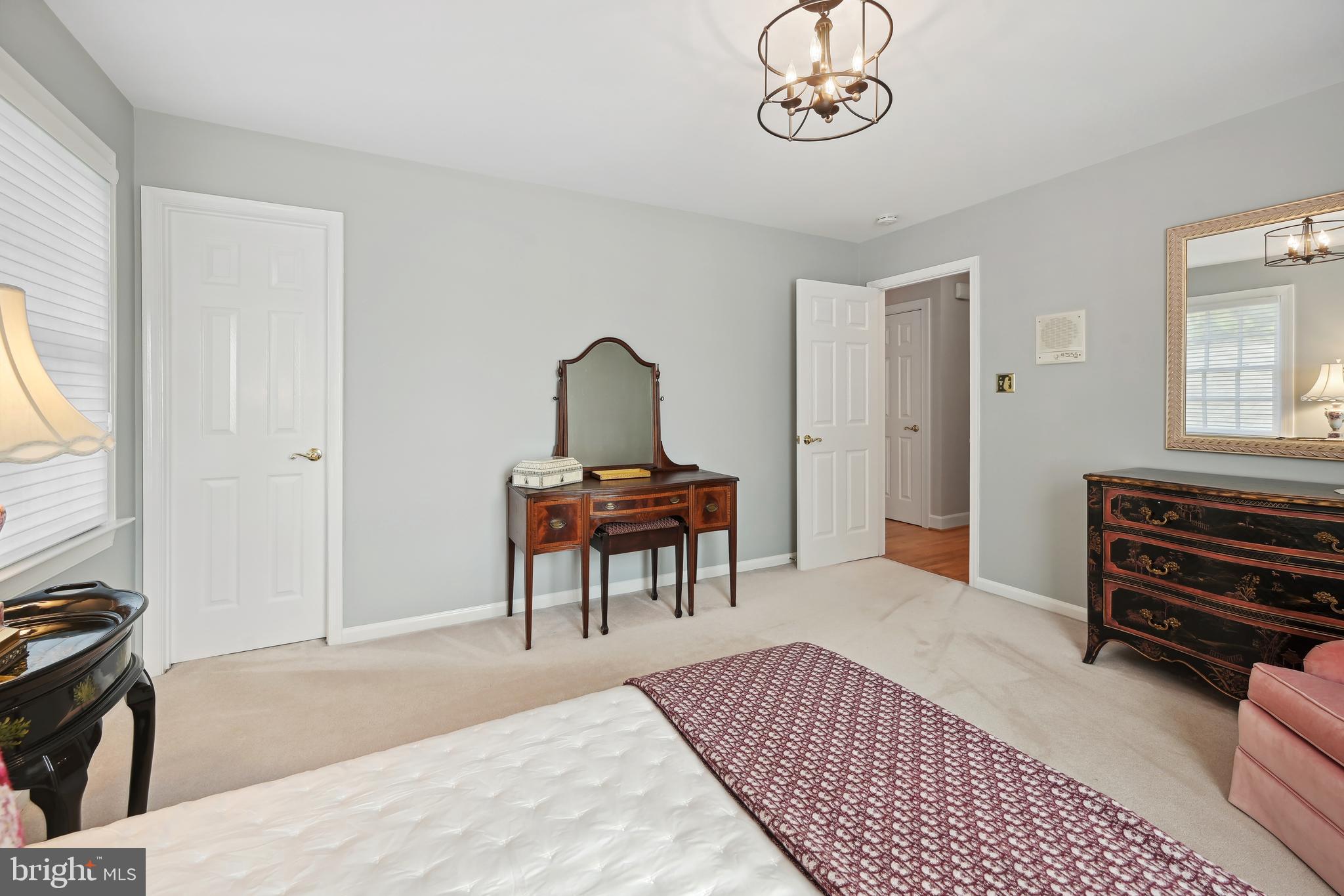 POTOMAC CHASE - Residential