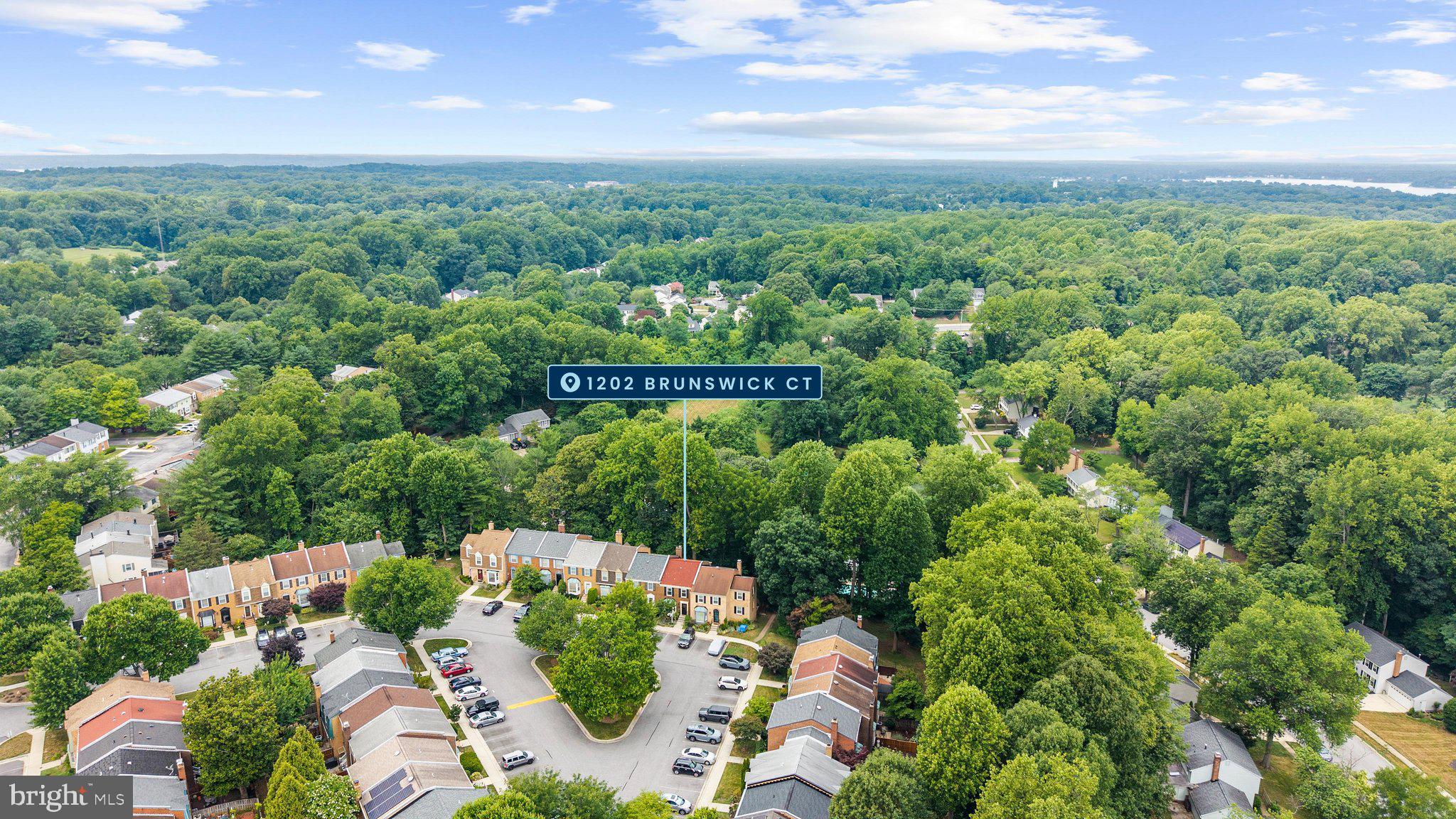 BAY HILLS TANGLEWOOD - Residential