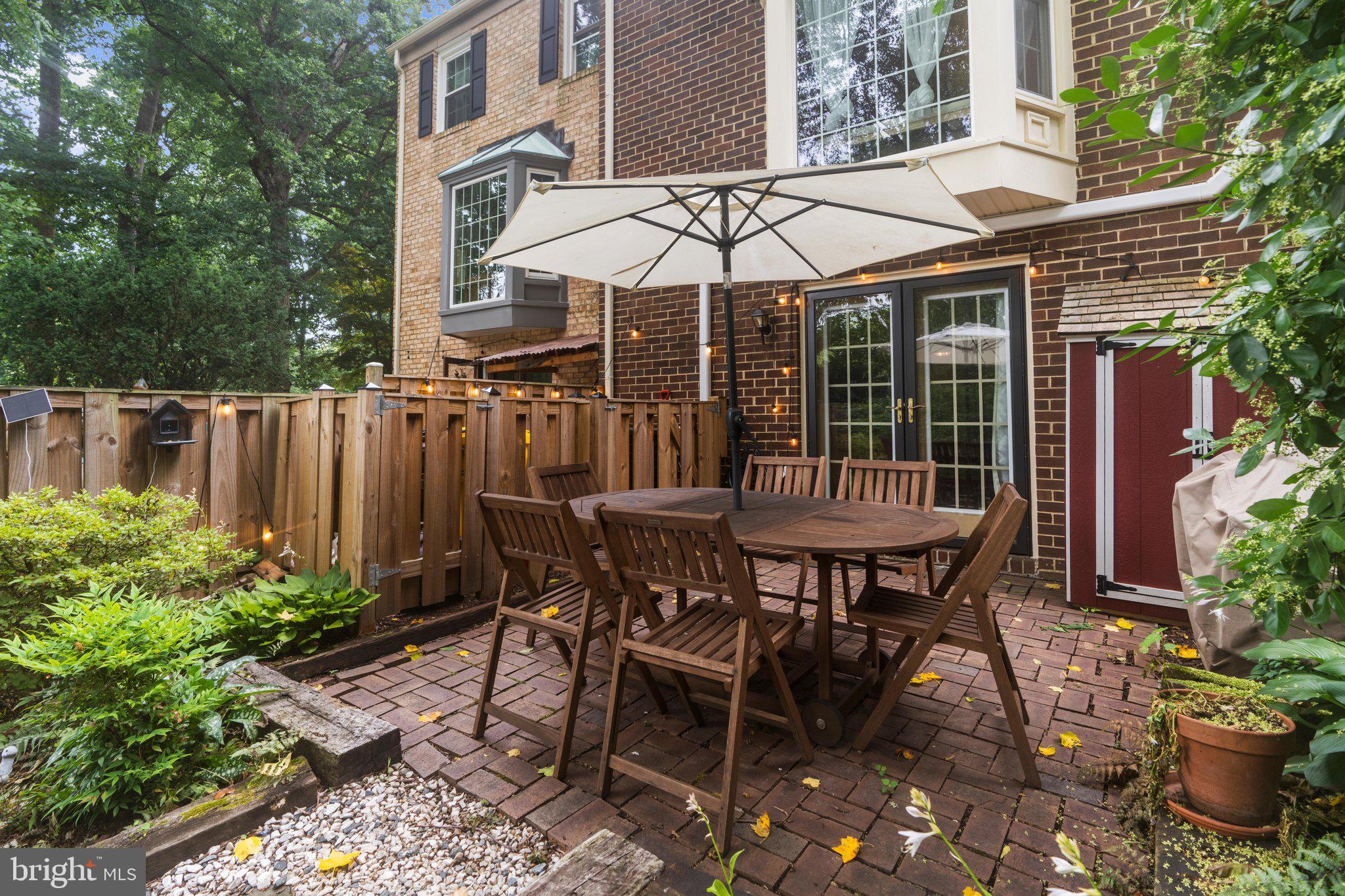 BAY HILLS TANGLEWOOD - Residential