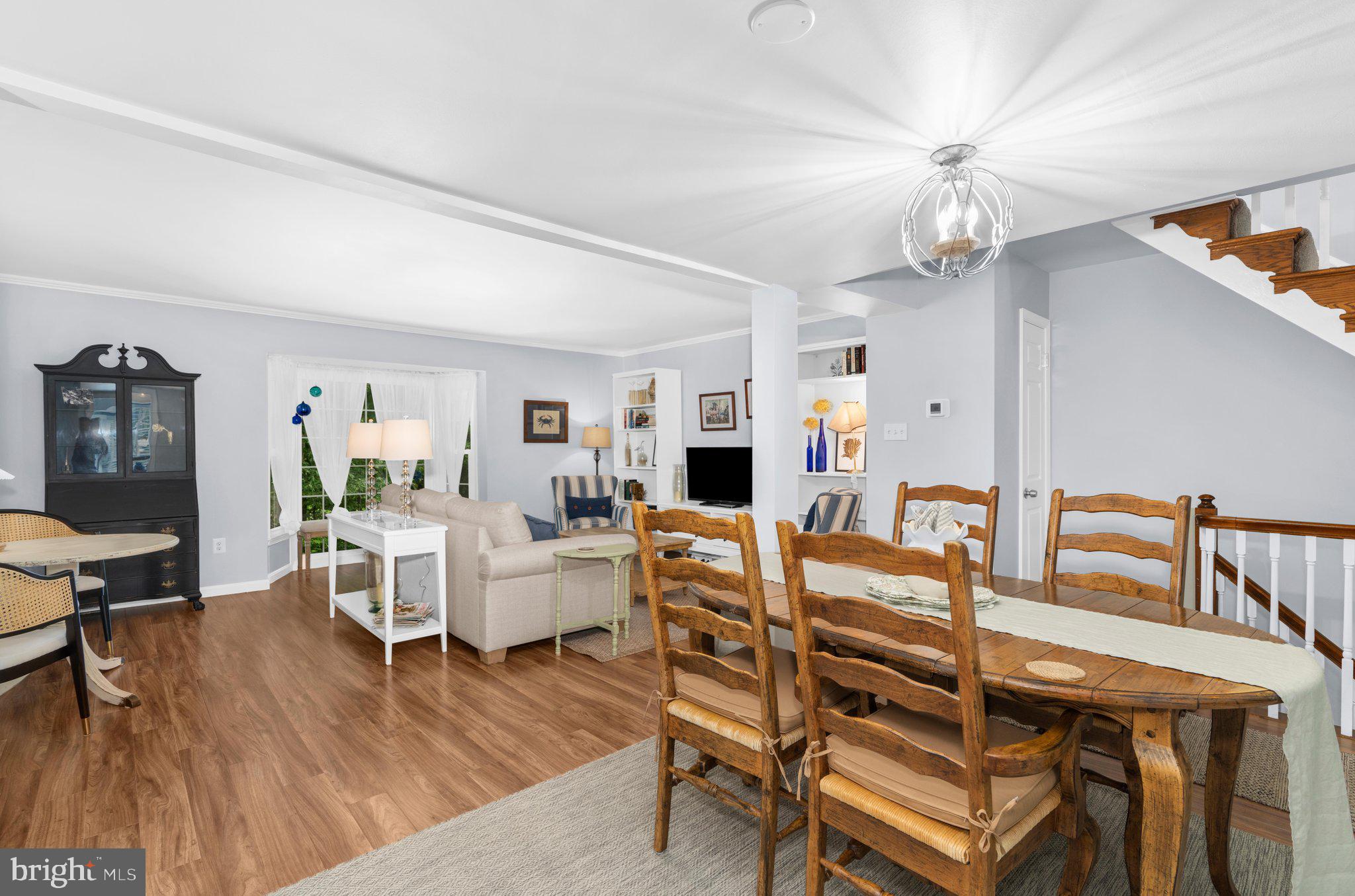BAY HILLS TANGLEWOOD - Residential