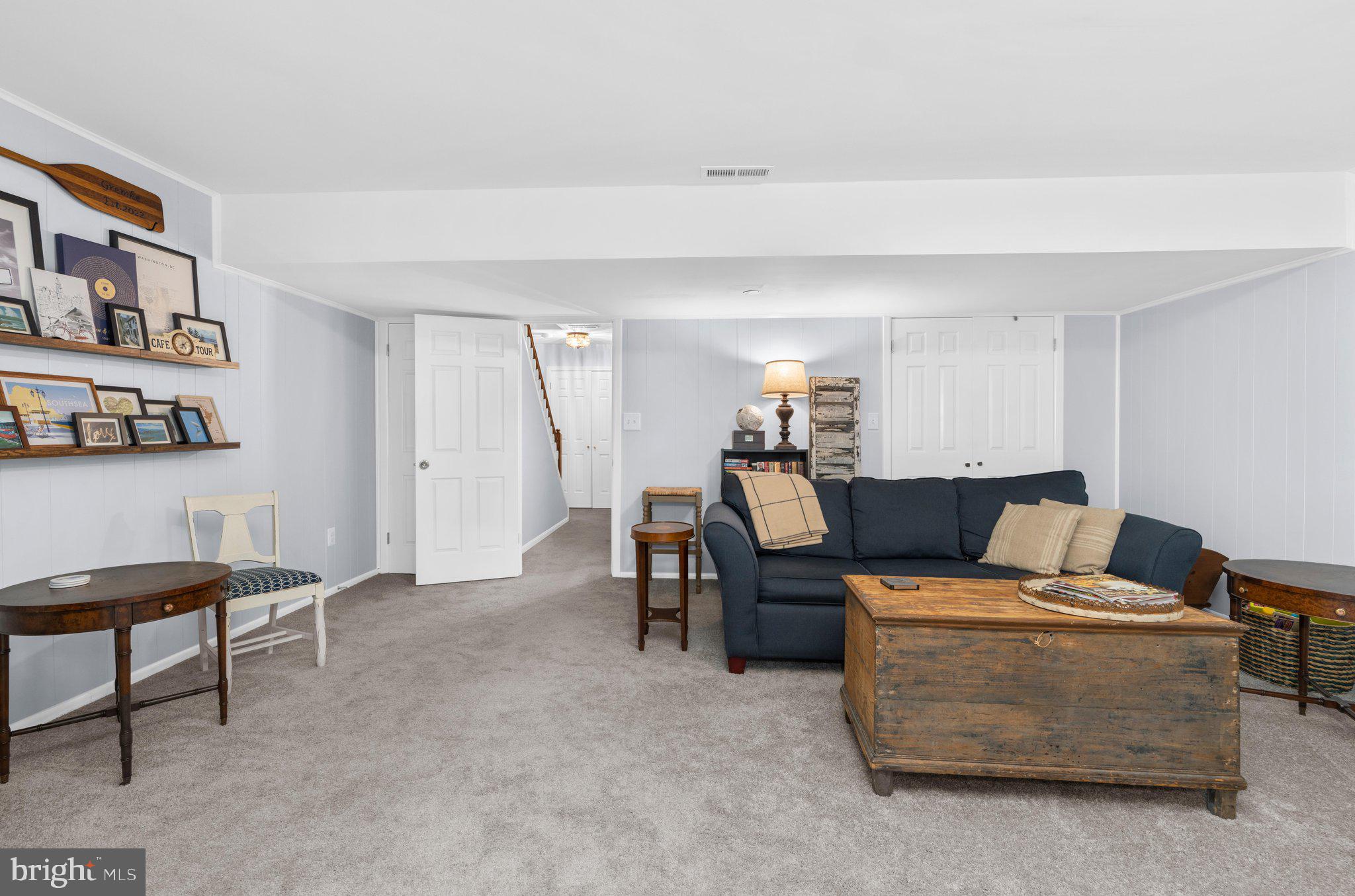 BAY HILLS TANGLEWOOD - Residential