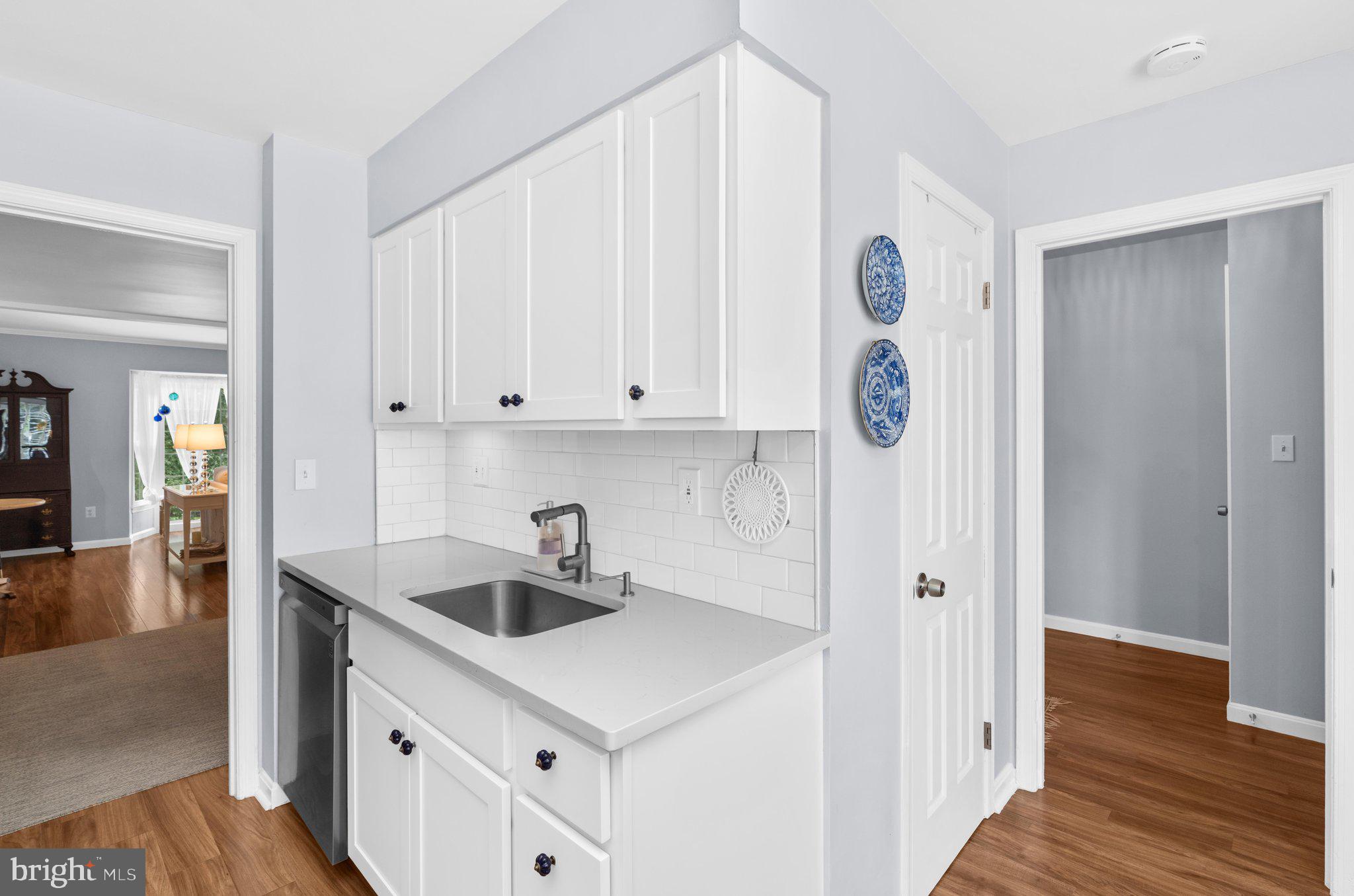 BAY HILLS TANGLEWOOD - Residential