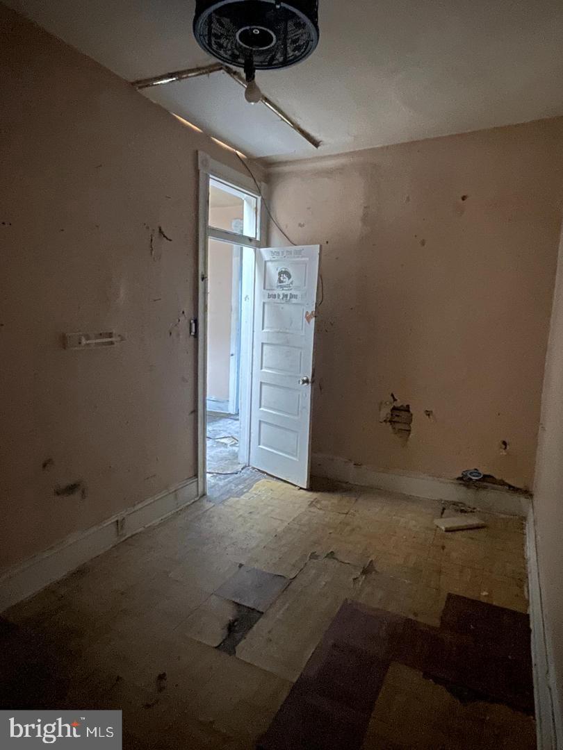 EAST BALTIMORE MIDWAY - Residential