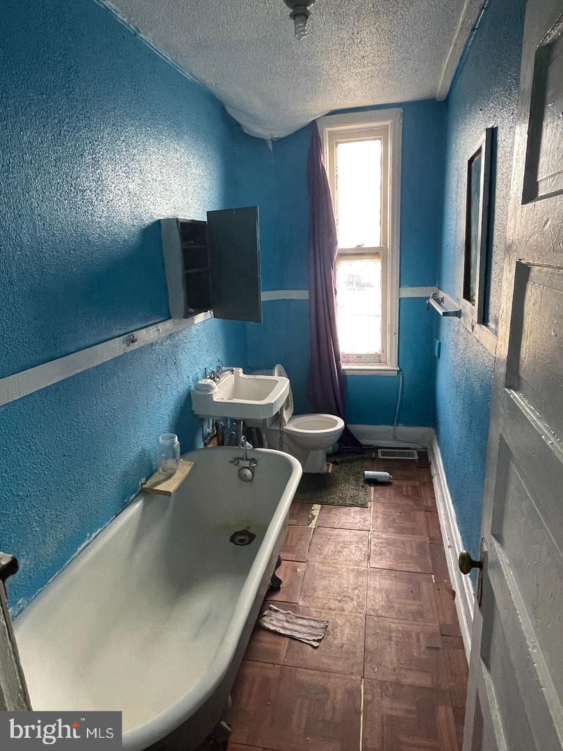 EAST BALTIMORE MIDWAY - Residential