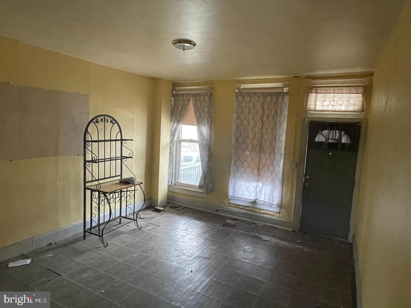 EAST BALTIMORE MIDWAY - Residential