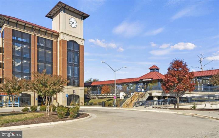 BURKE CENTRE - Residential