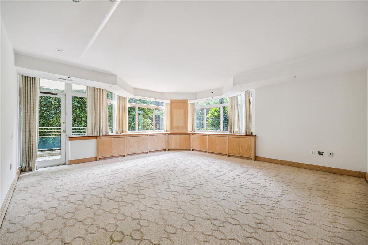 SOMERSET HOUSE 2 - Residential