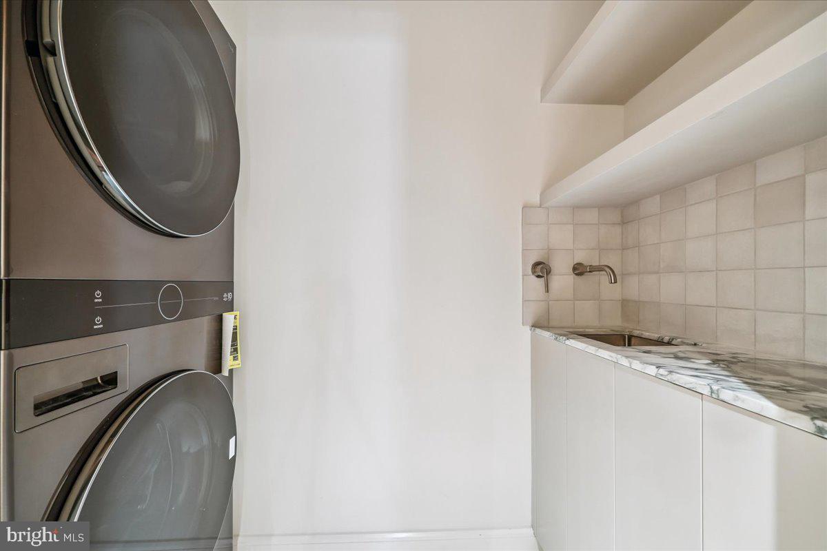 SOMERSET HOUSE 2 - Residential