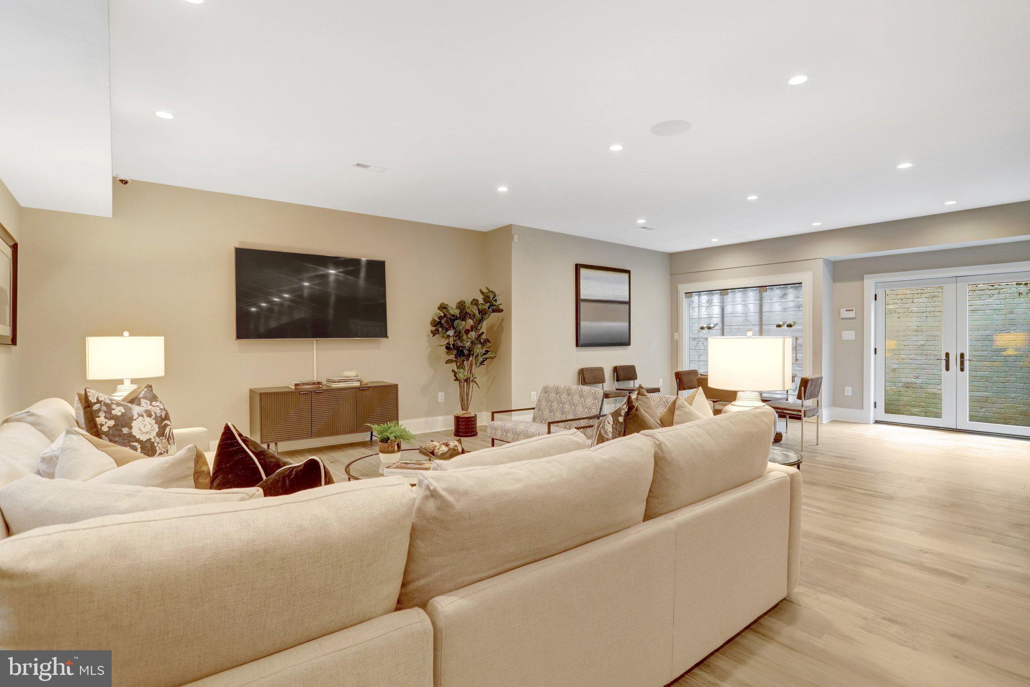 LYON PARK - Residential
