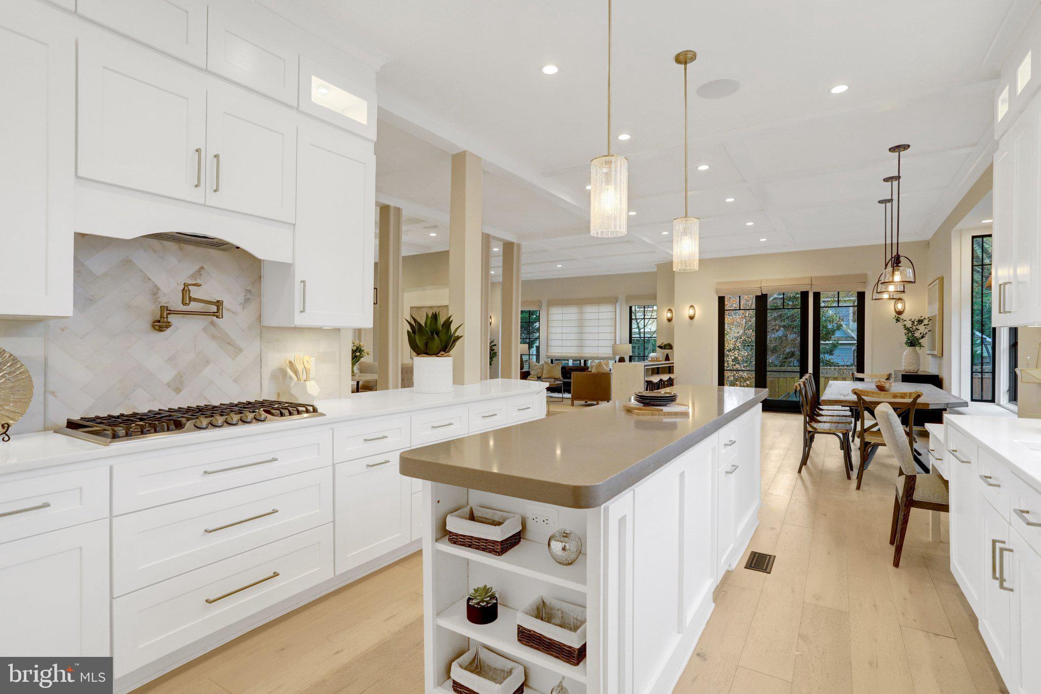 LYON PARK - Residential