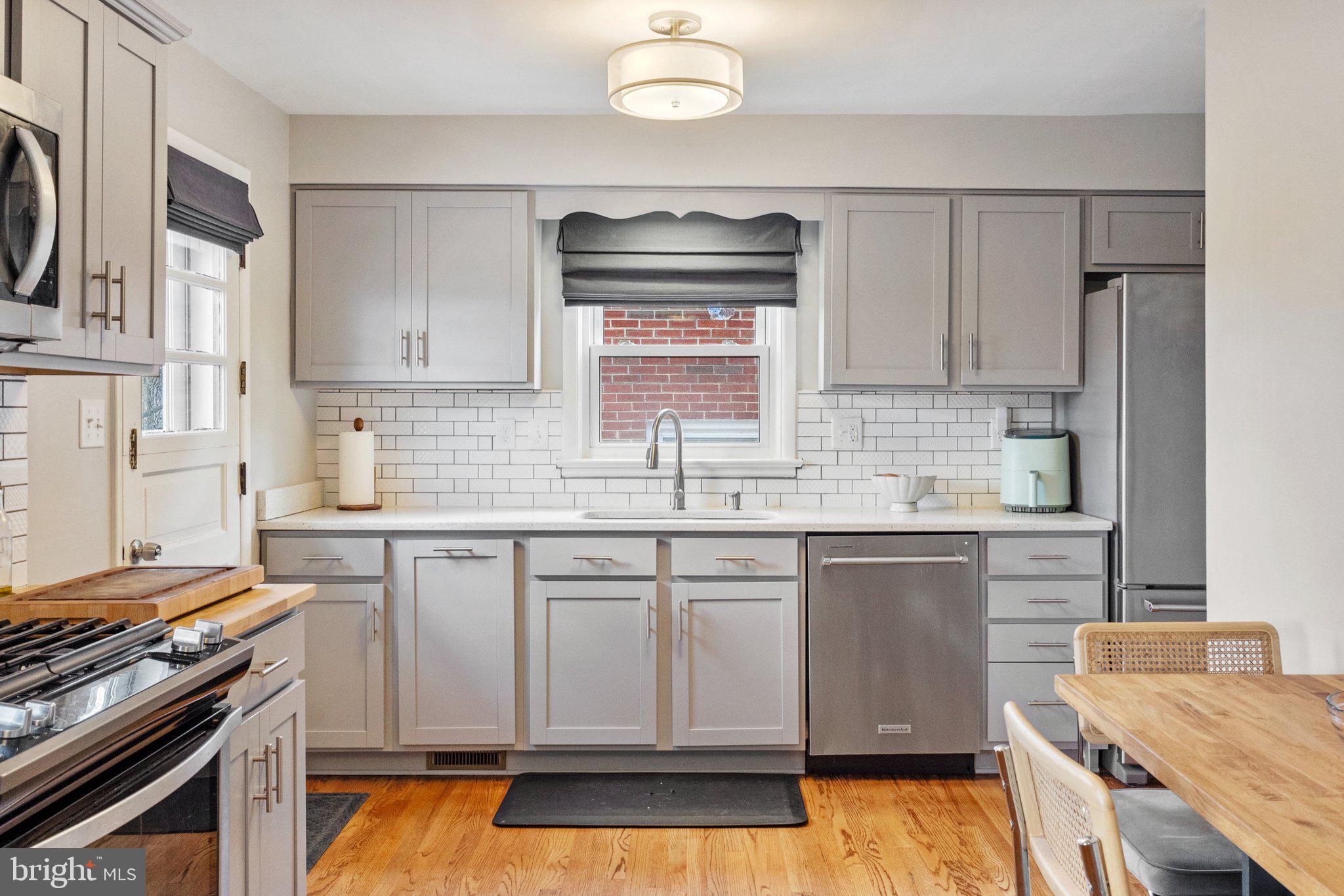 BELLVIEW HEIGHTS - Residential