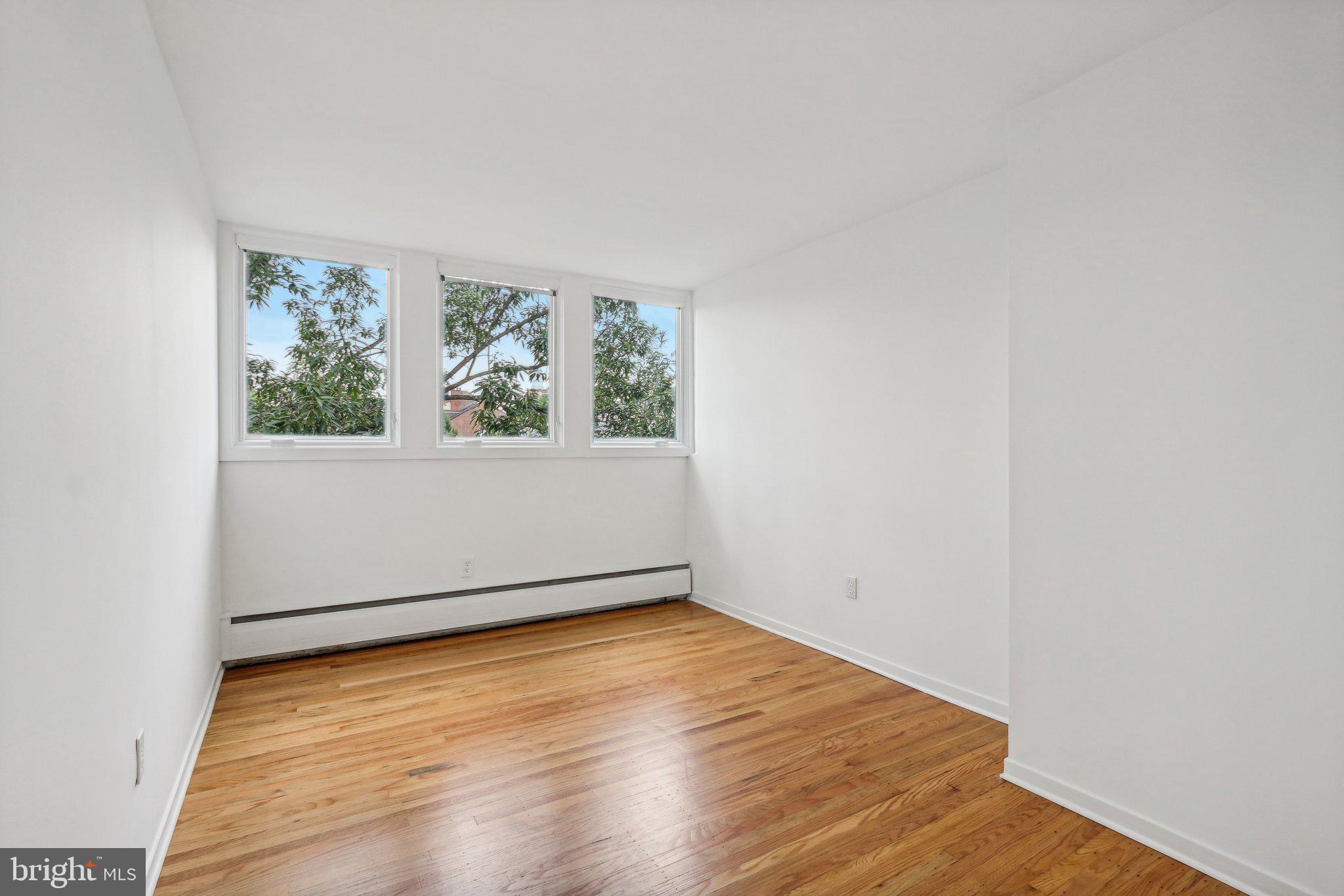 SOCIETY HILL - Residential