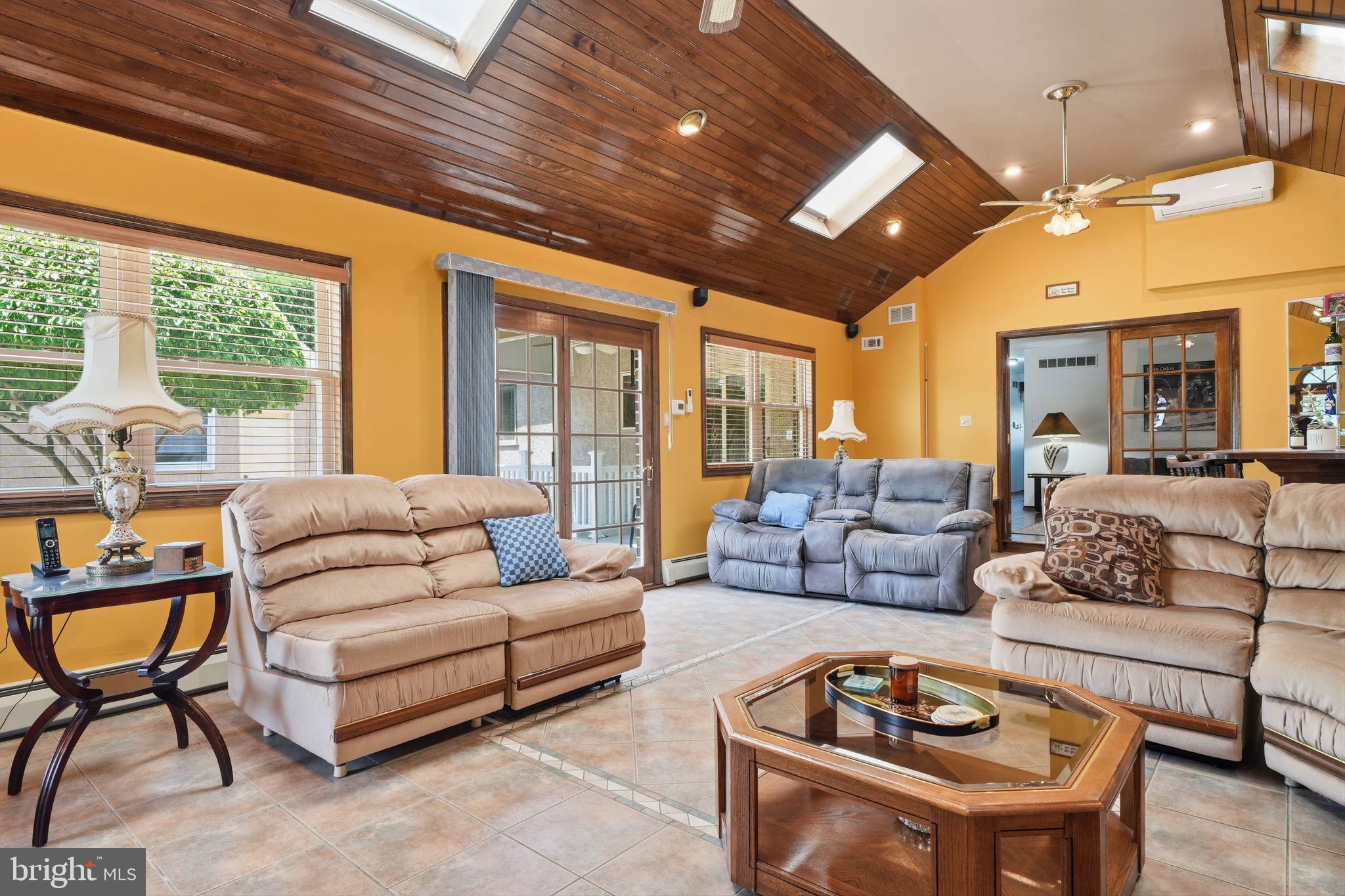 PINE TREE FARMS - Residential