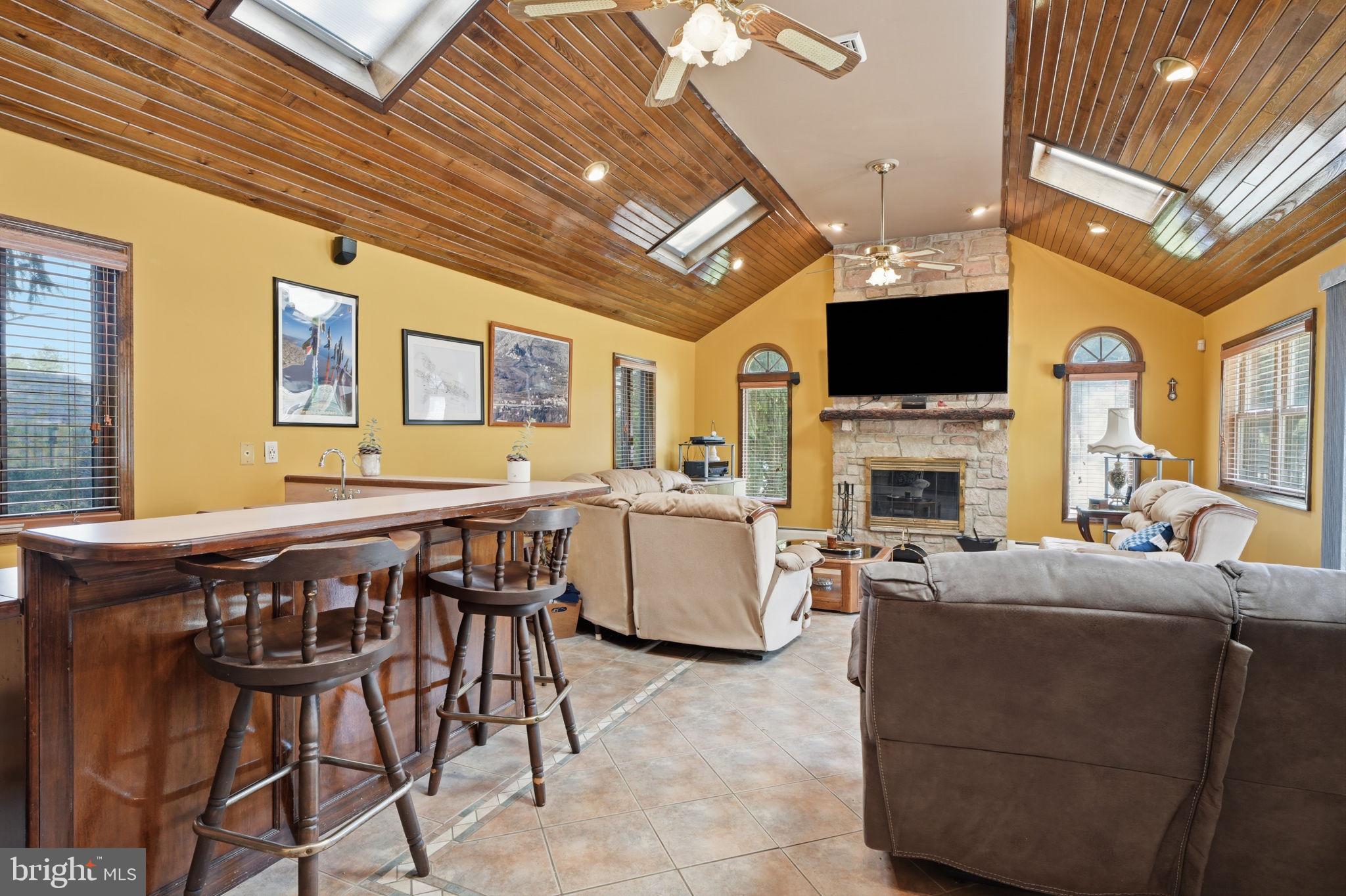 PINE TREE FARMS - Residential