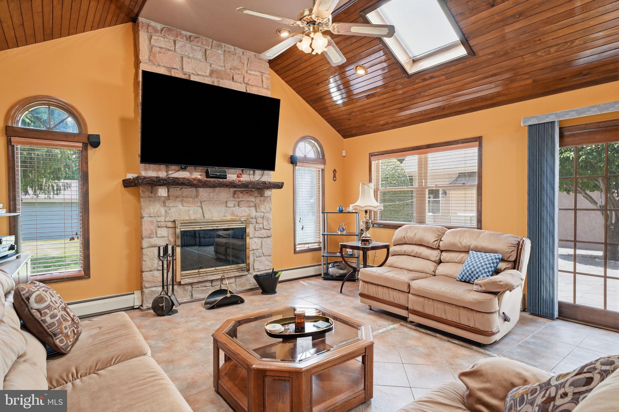 PINE TREE FARMS - Residential