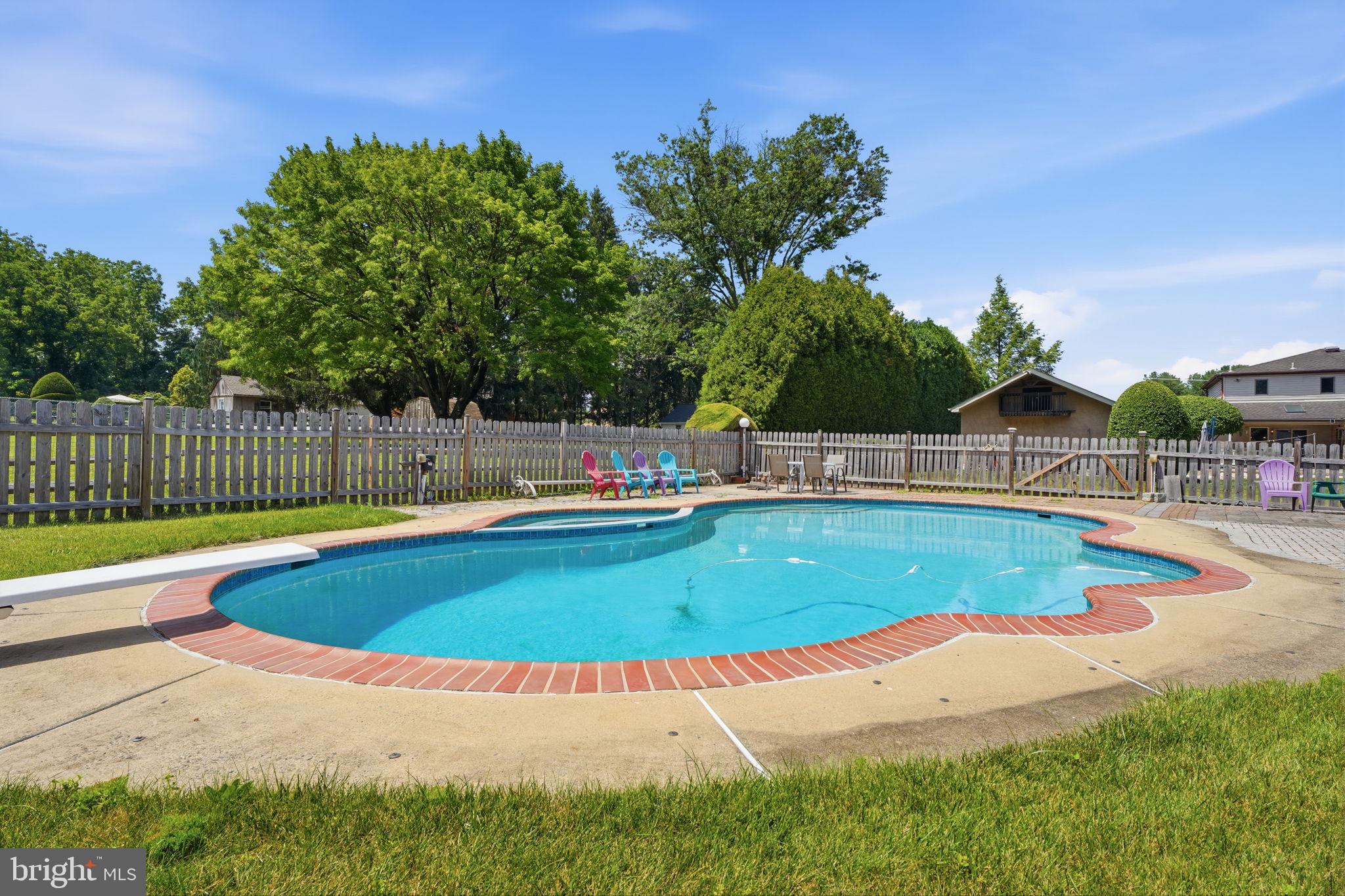 PINE TREE FARMS - Residential