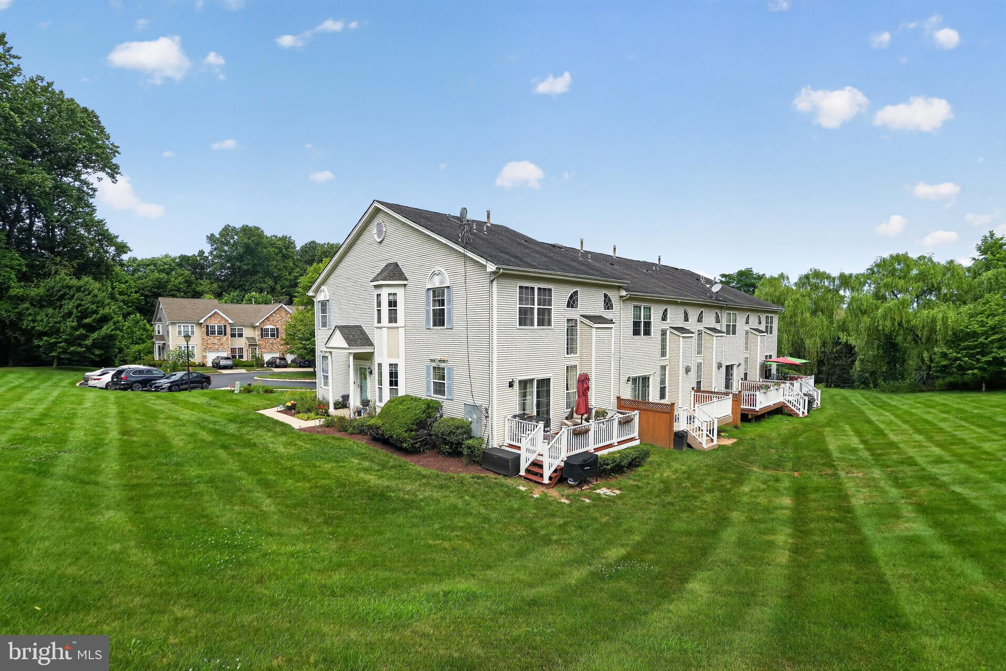 BRIDLEWOOD - Residential