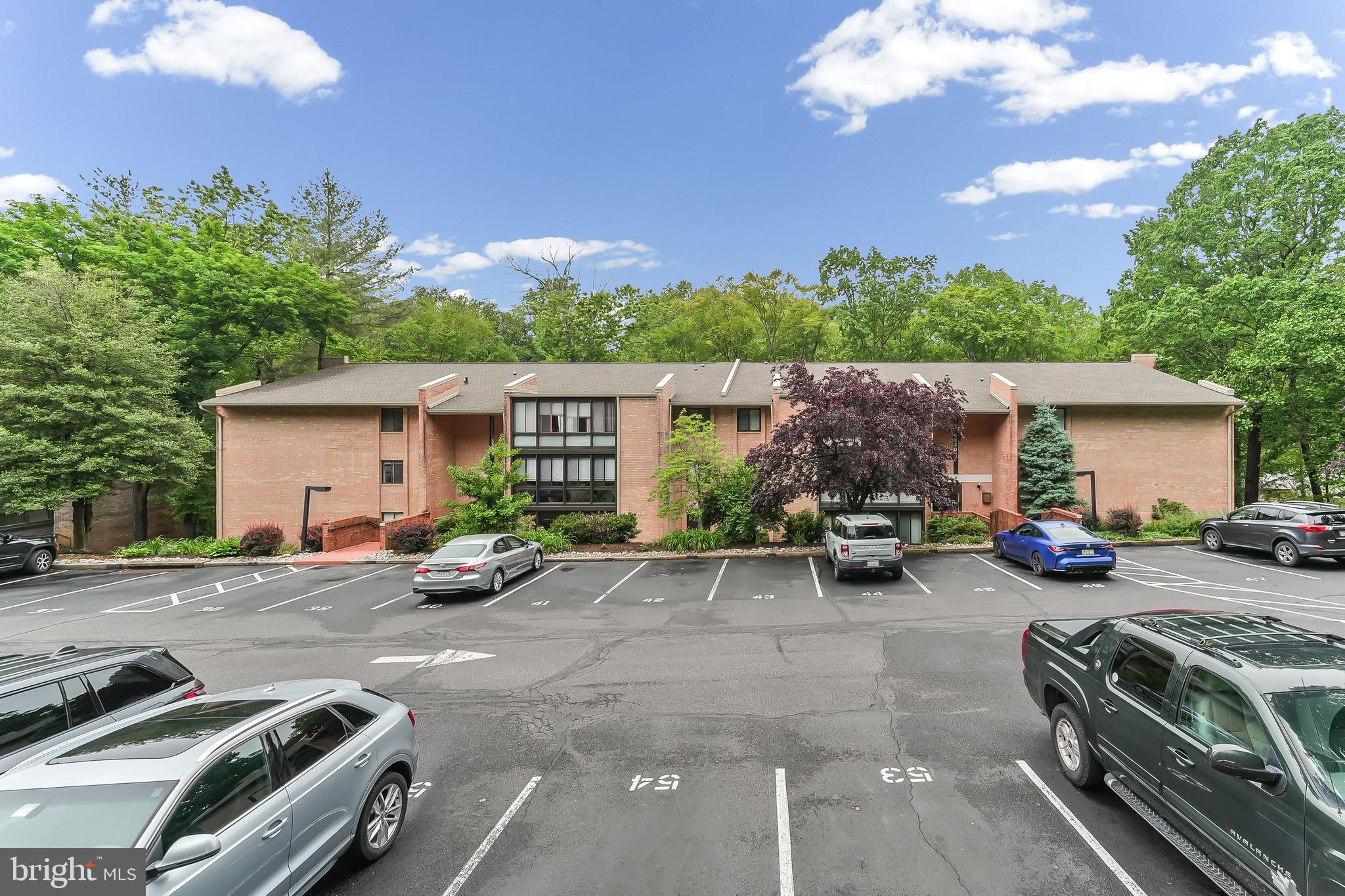 HICKORY HILL - Residential
