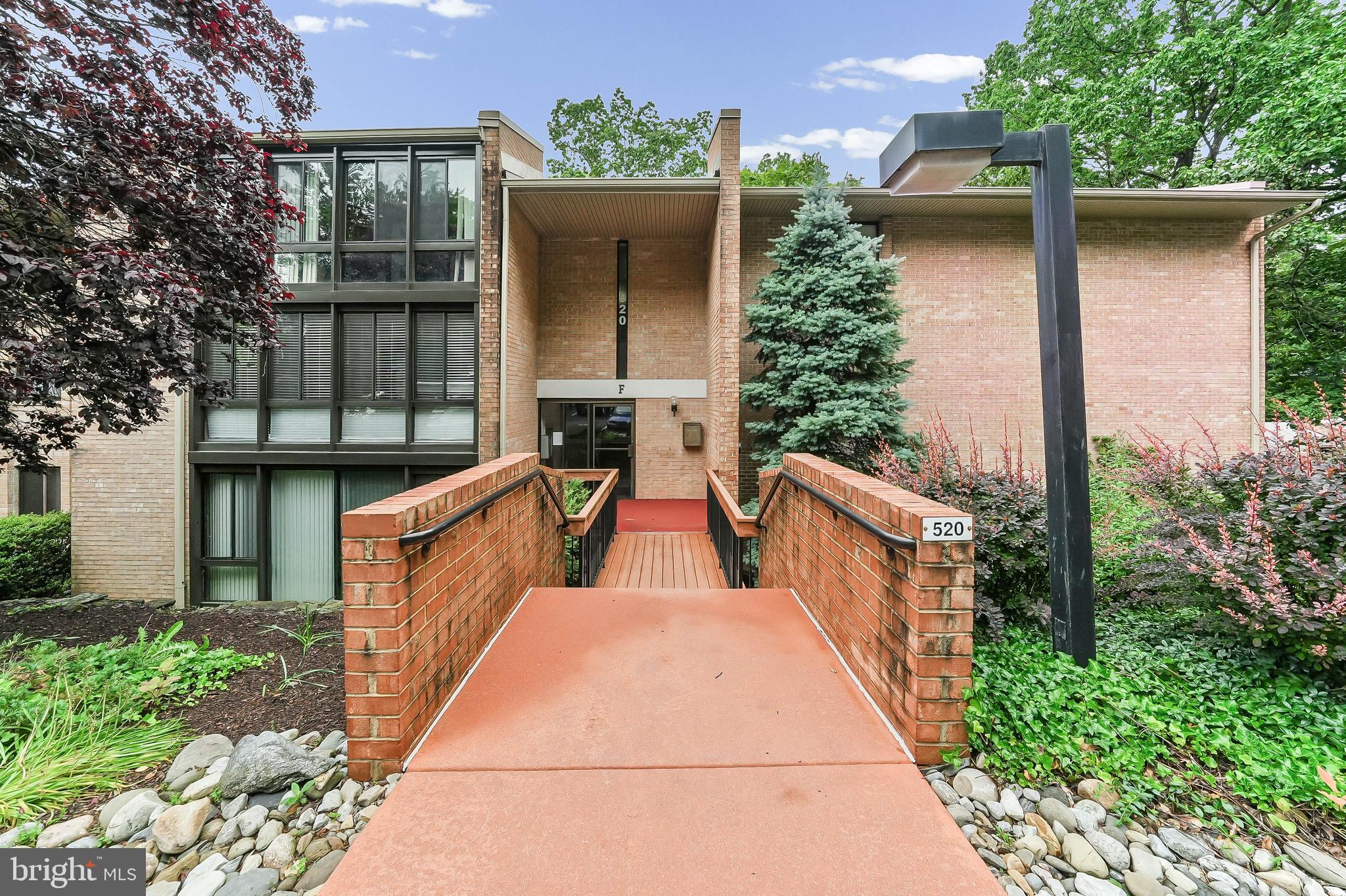 HICKORY HILL - Residential