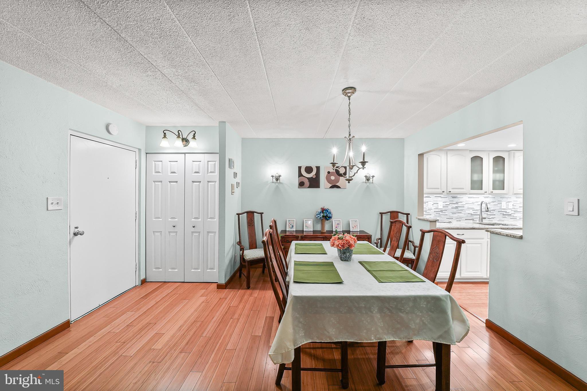 HICKORY HILL - Residential