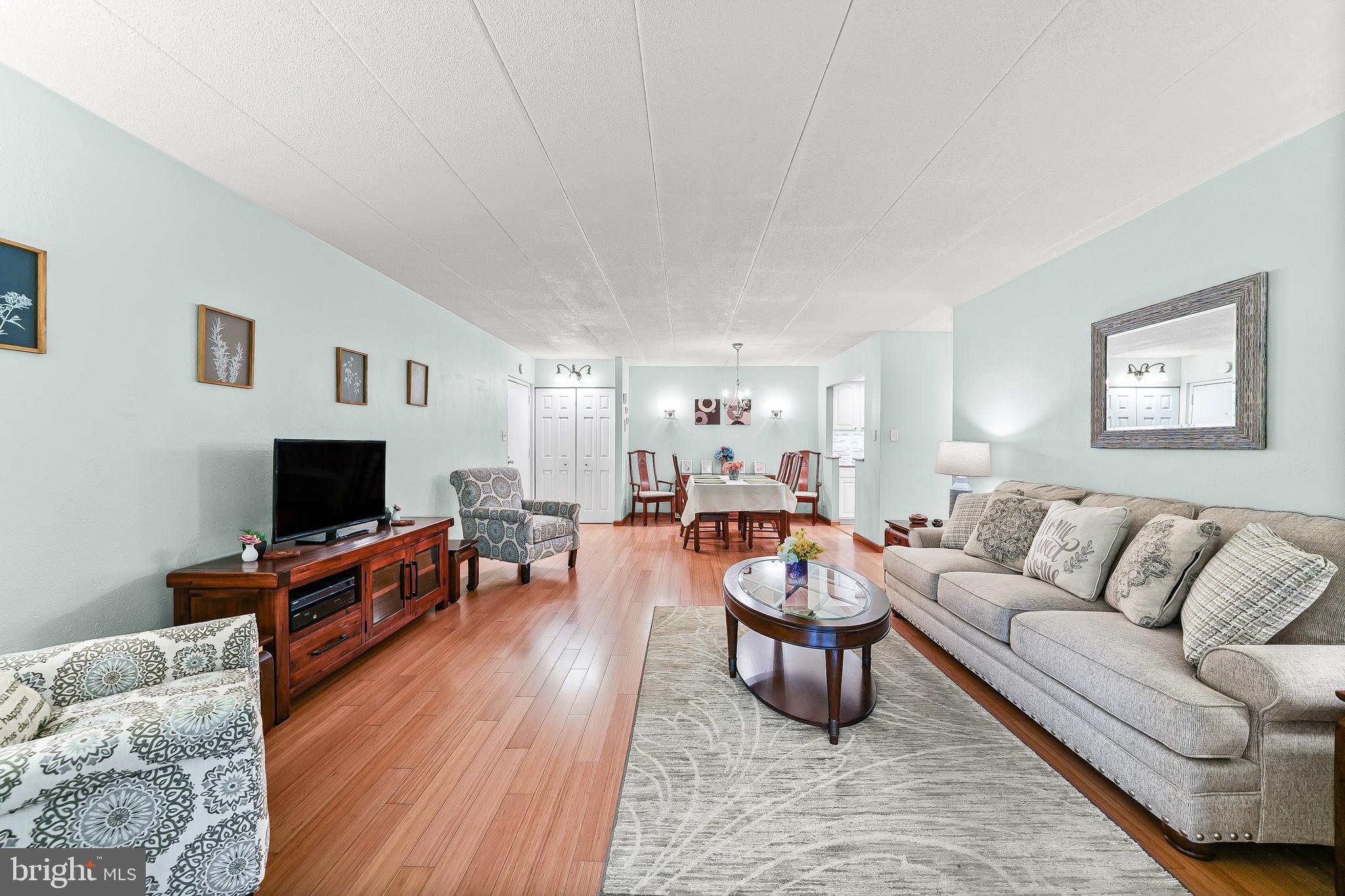 HICKORY HILL - Residential