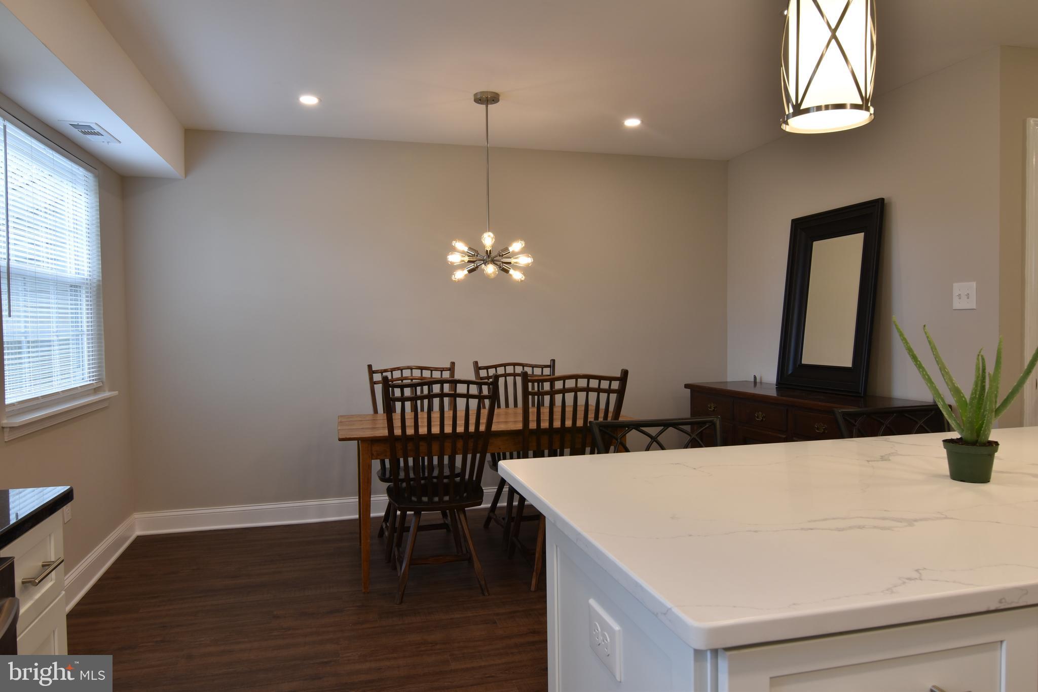 INDIAN KING - Residential Lease