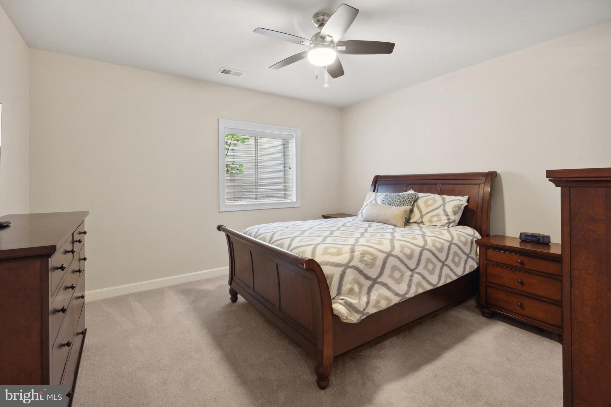 GAMBRILL POINTE - Residential