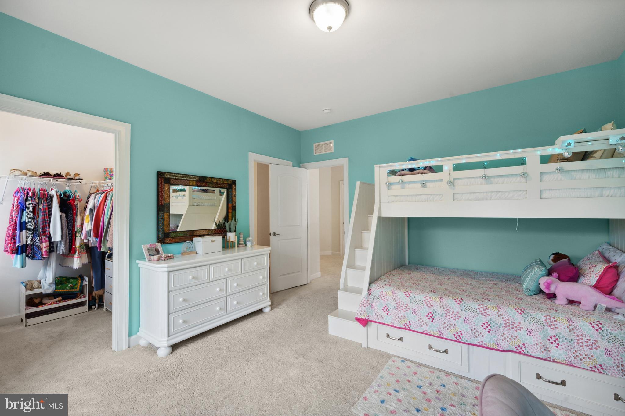 GAMBRILL POINTE - Residential