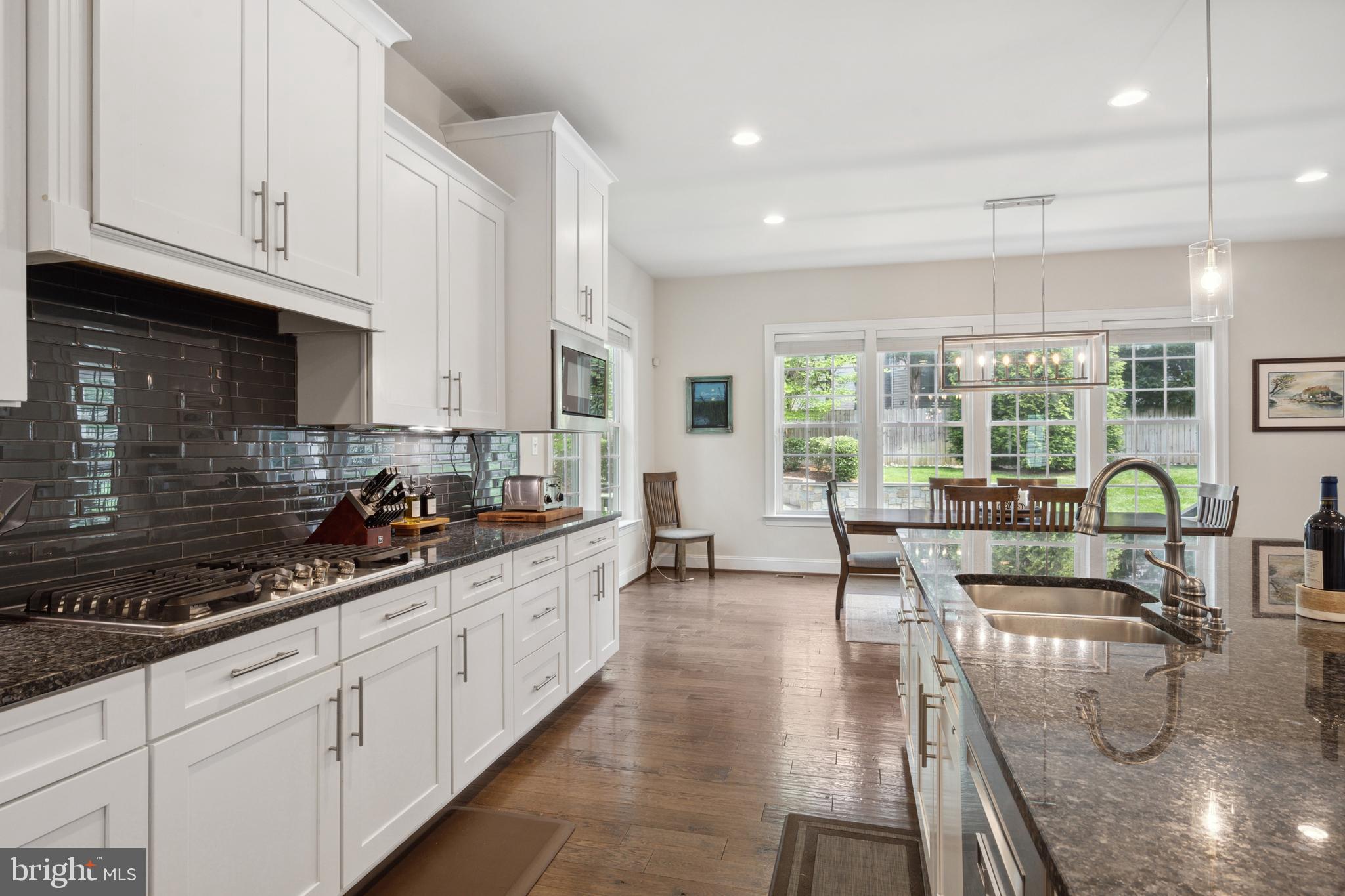 GAMBRILL POINTE - Residential