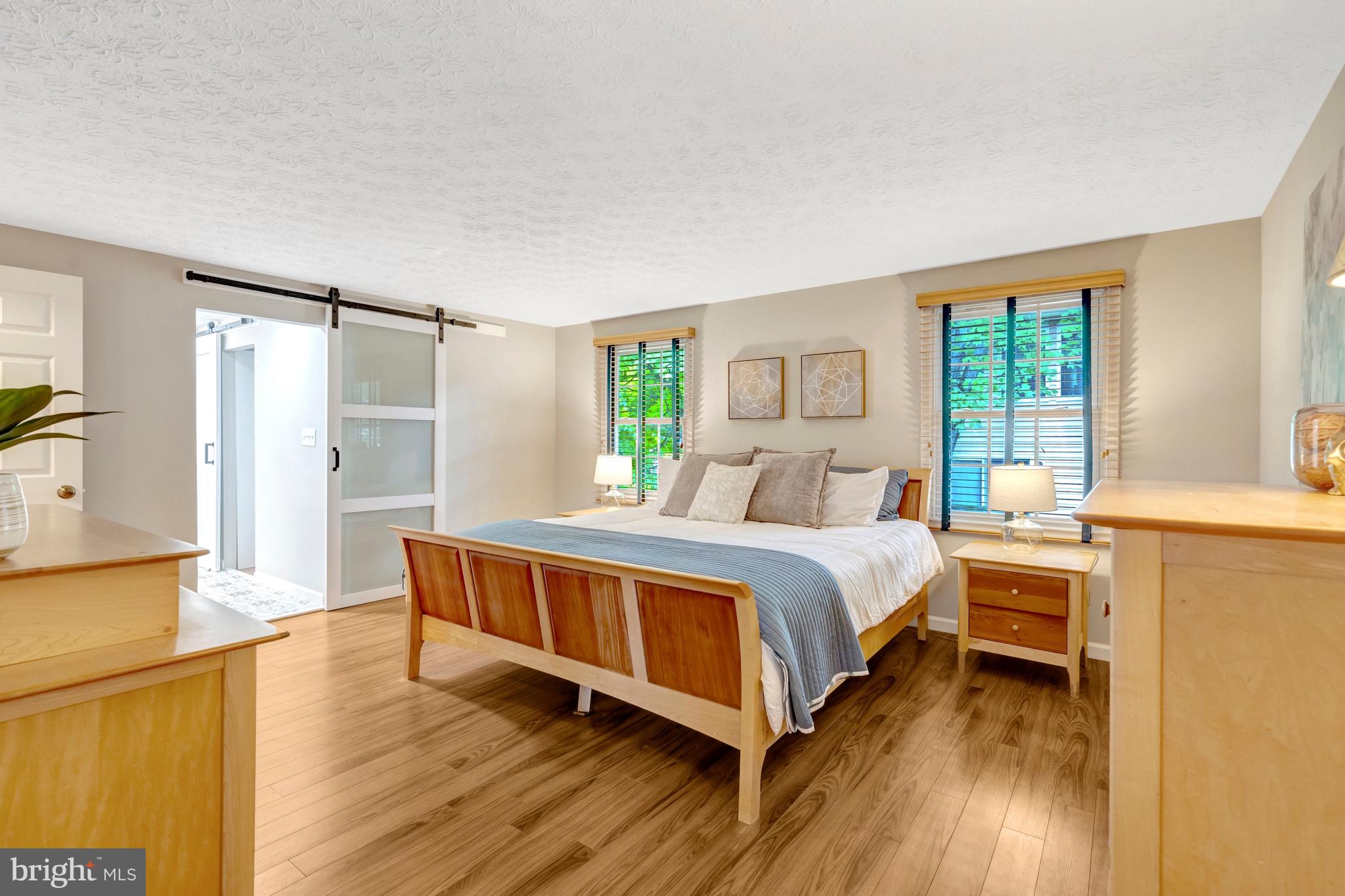 MIDDLE VALLEY - Residential
