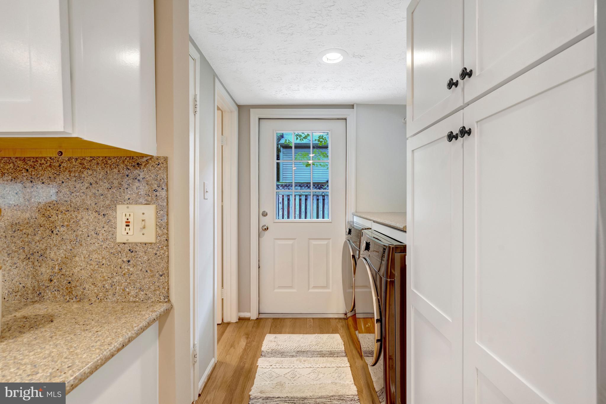 MIDDLE VALLEY - Residential